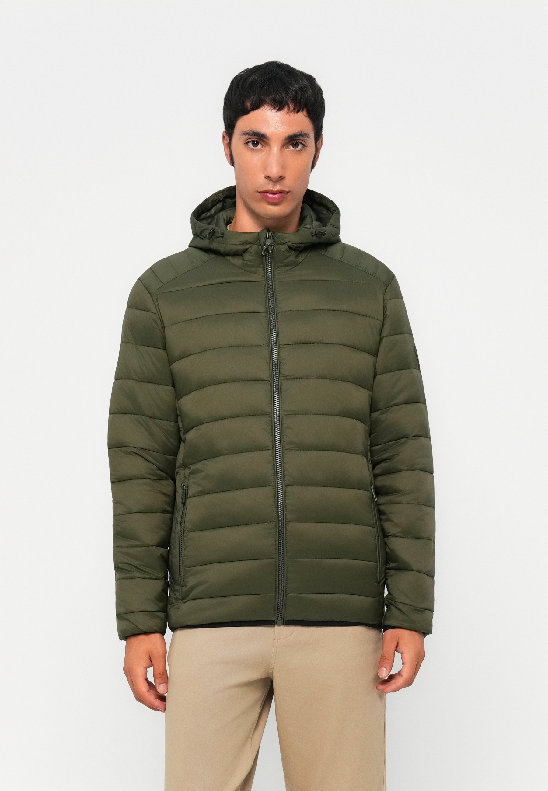 Jack & Jones JJEBRADLEY LIGHT PUFFER HOOD - Lichte jas - hars