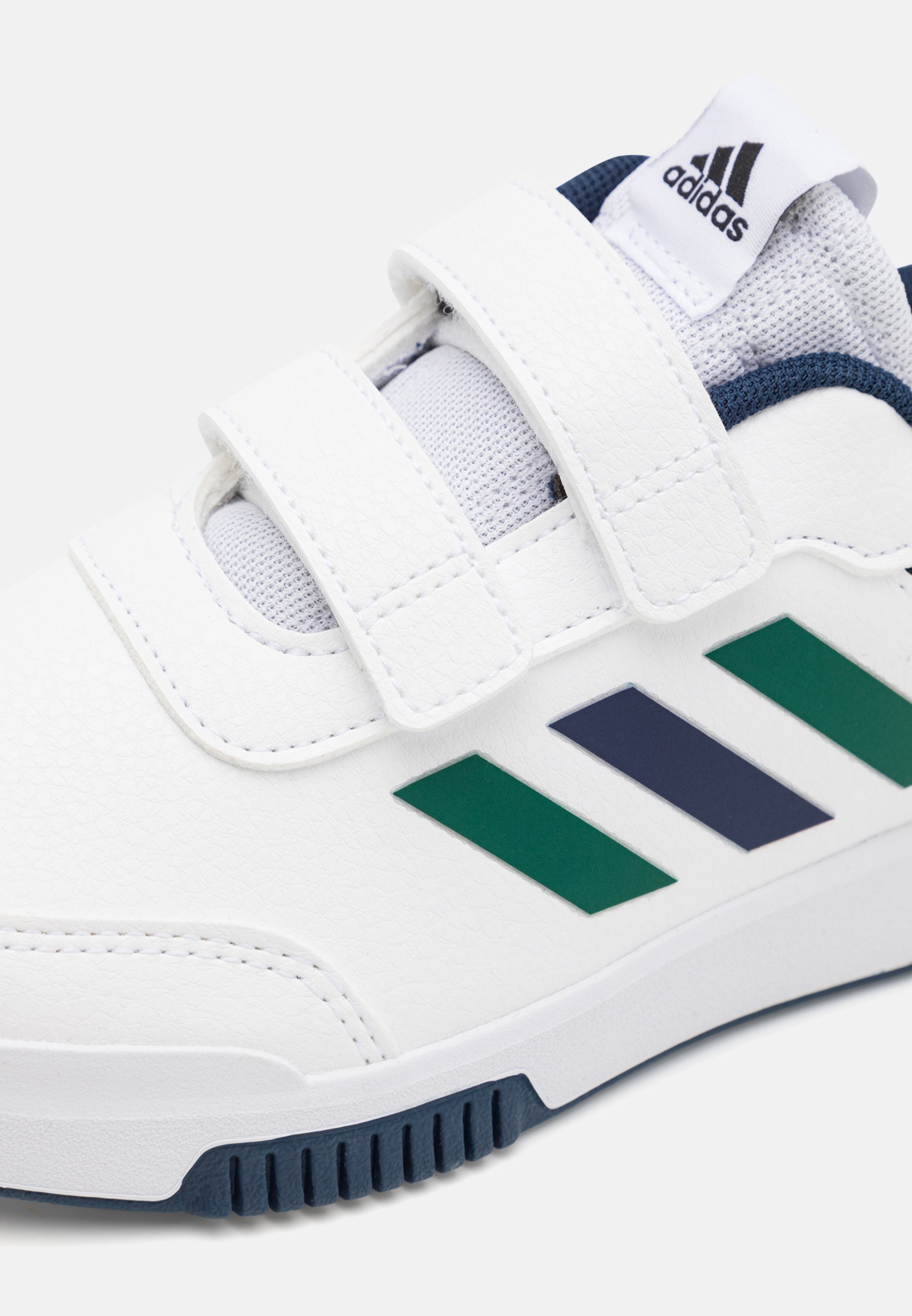 adidas Performance TENSAUR SPORT 2.0 UNISEXE - Chaussure d'entraînement - Blanc/Vert universitaire/Bleu marine universitaire