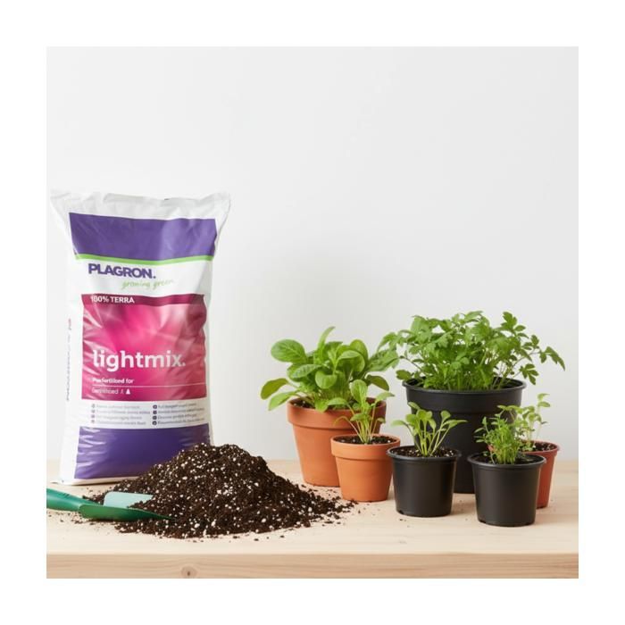 Plagron - Light Mix - 25L - Terra Growing and Flowering Soil