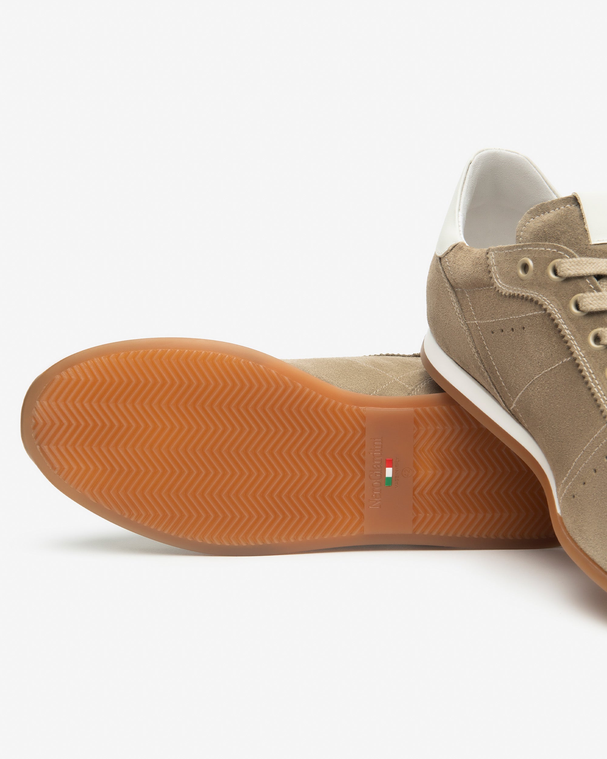  Herren-Sneaker aus Wildleder