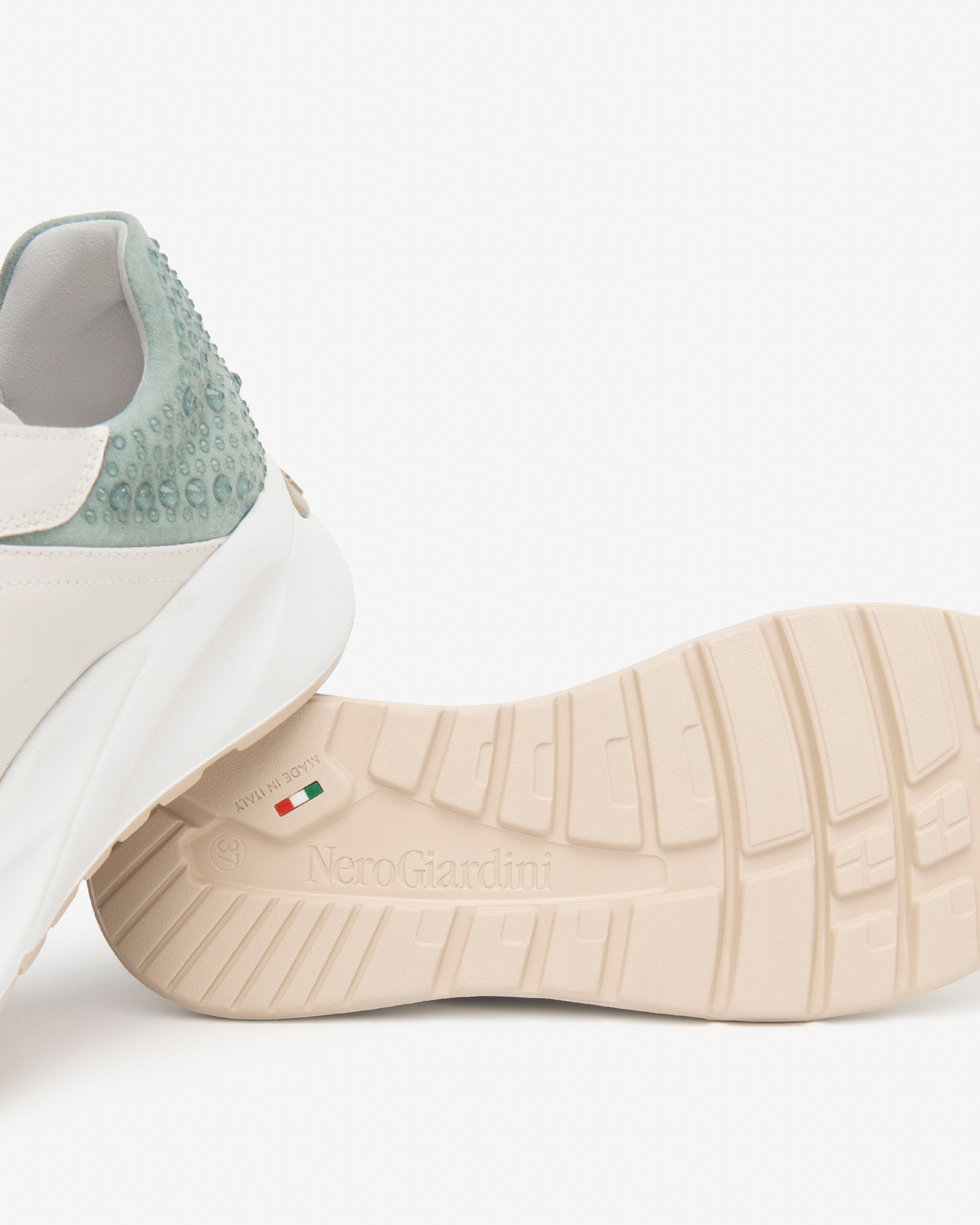 Baskets en cuir et daim pour femmes