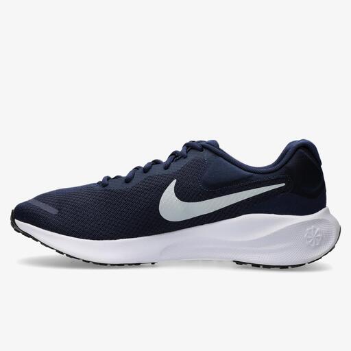  Nike Revolution 7