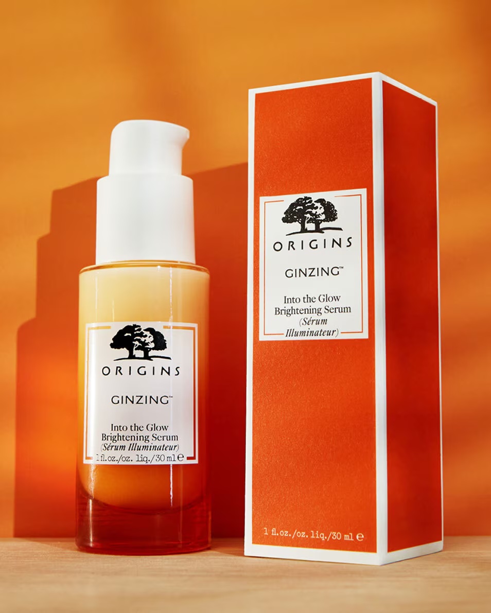 ORIGINS GinZing™ mirdzumu veicinošs serums ar C vitamīnu sejas serumam