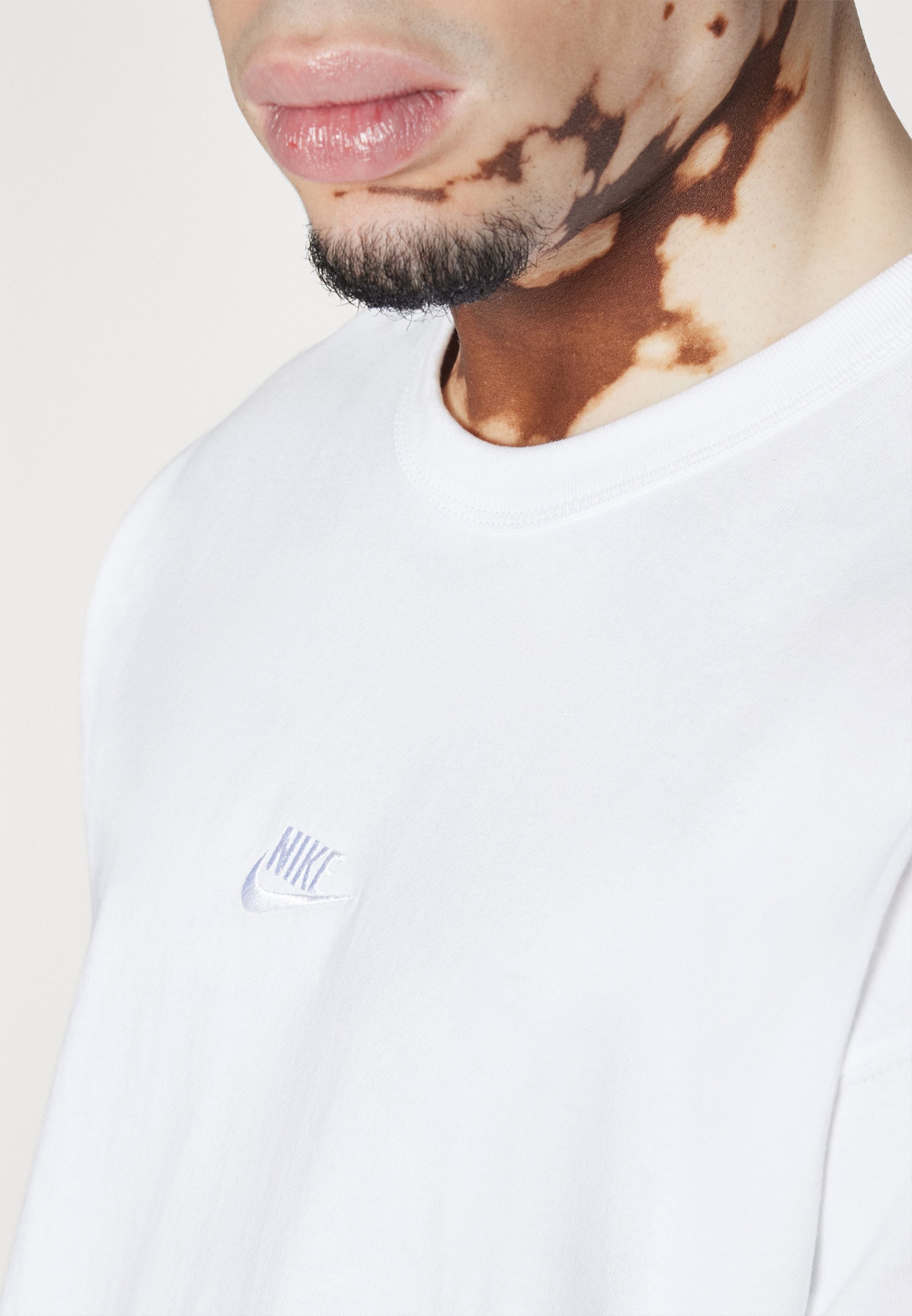 Nike Sportswear Basic -t-paidat