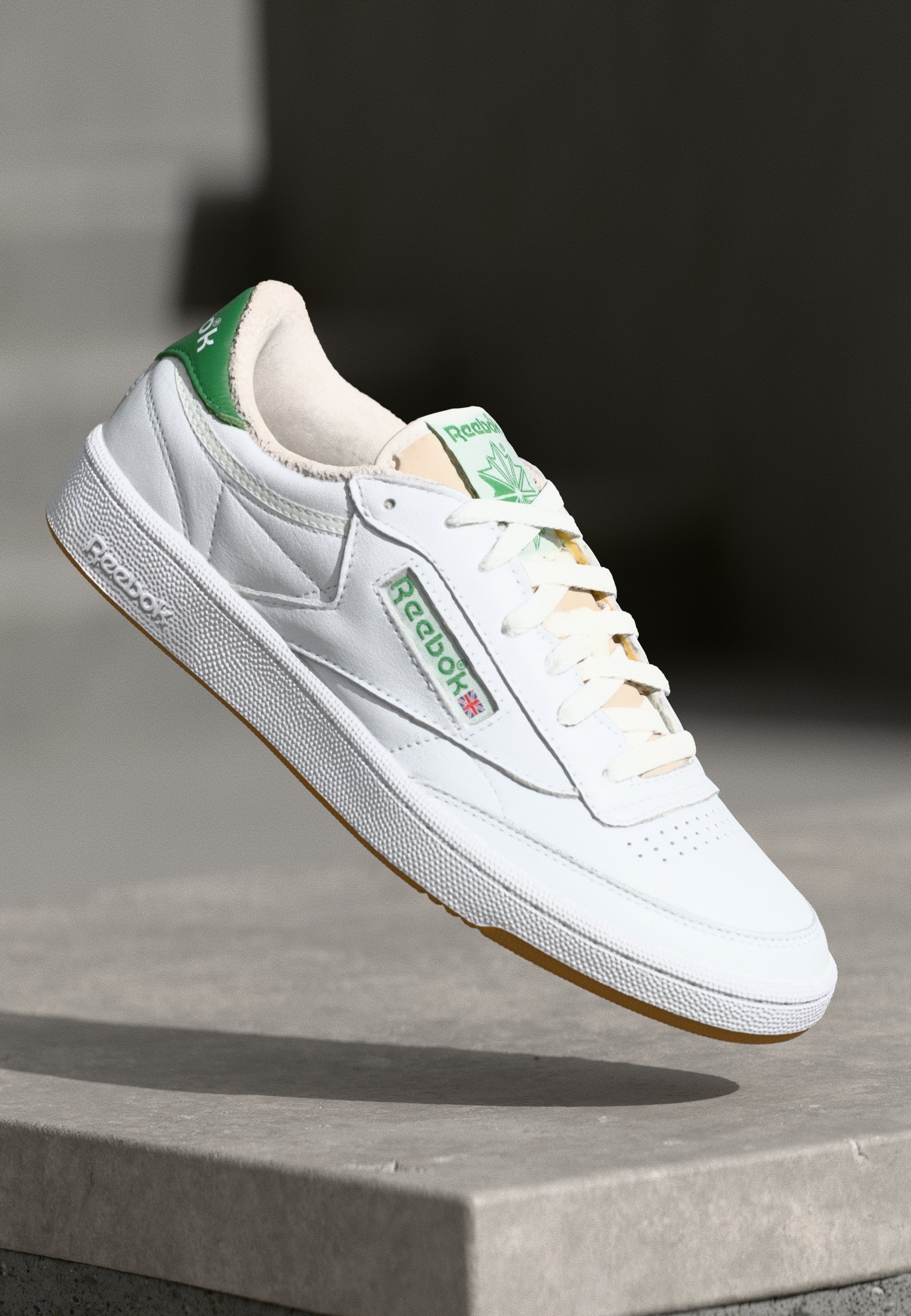 Reebok Classic CLUB C 85 VINTAGE UNISEX - Sneakers - schoenen wit/glen groen