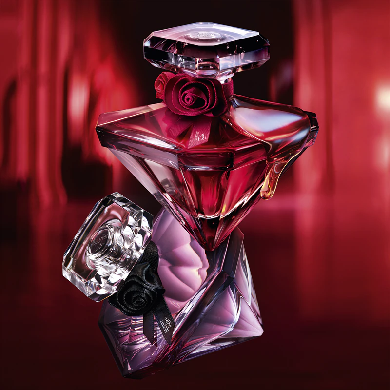Lancôme La Nuit Trésor Rouge Drama Eau de Parfum naisille