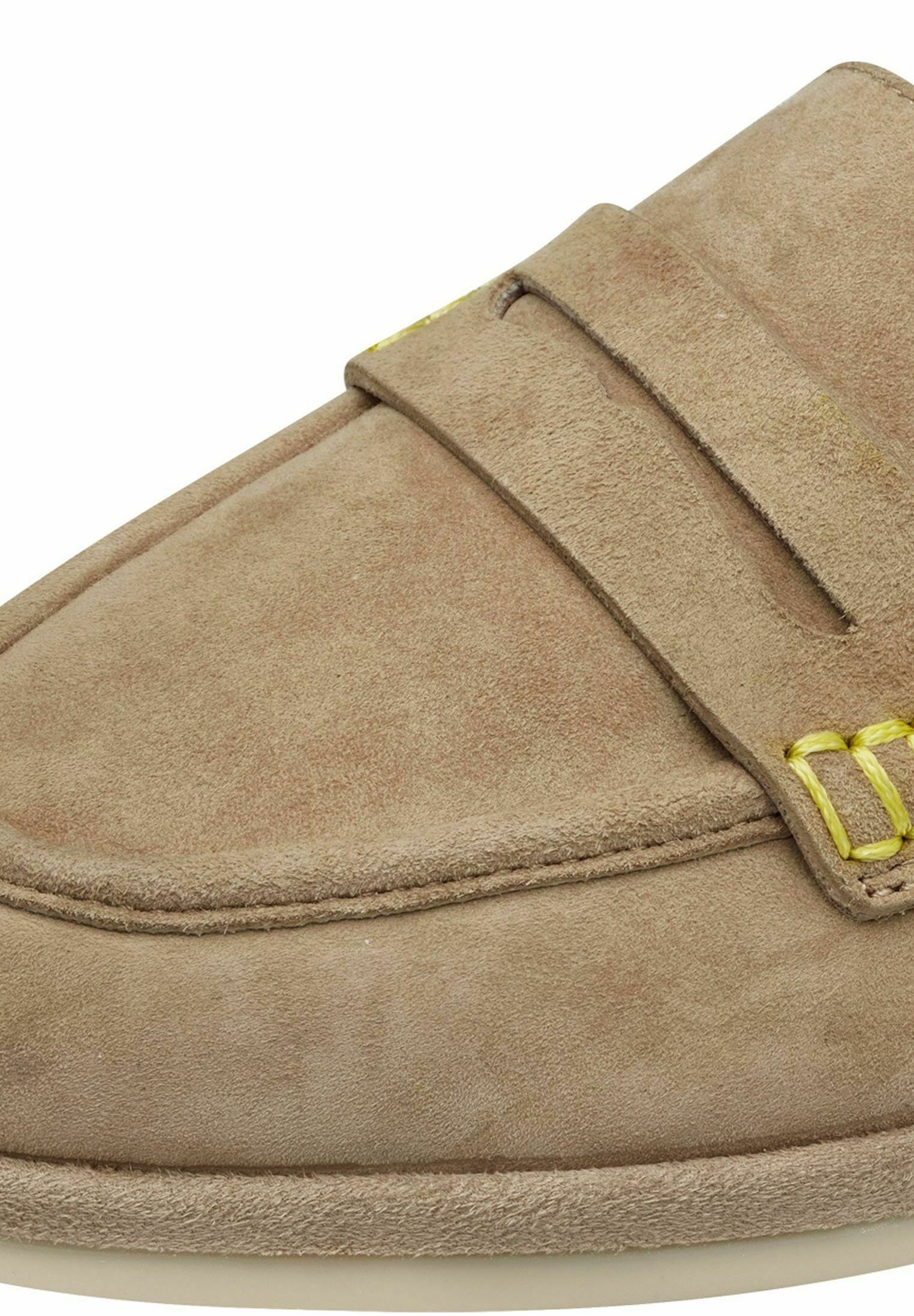 Tamaris Slip-ons - beige