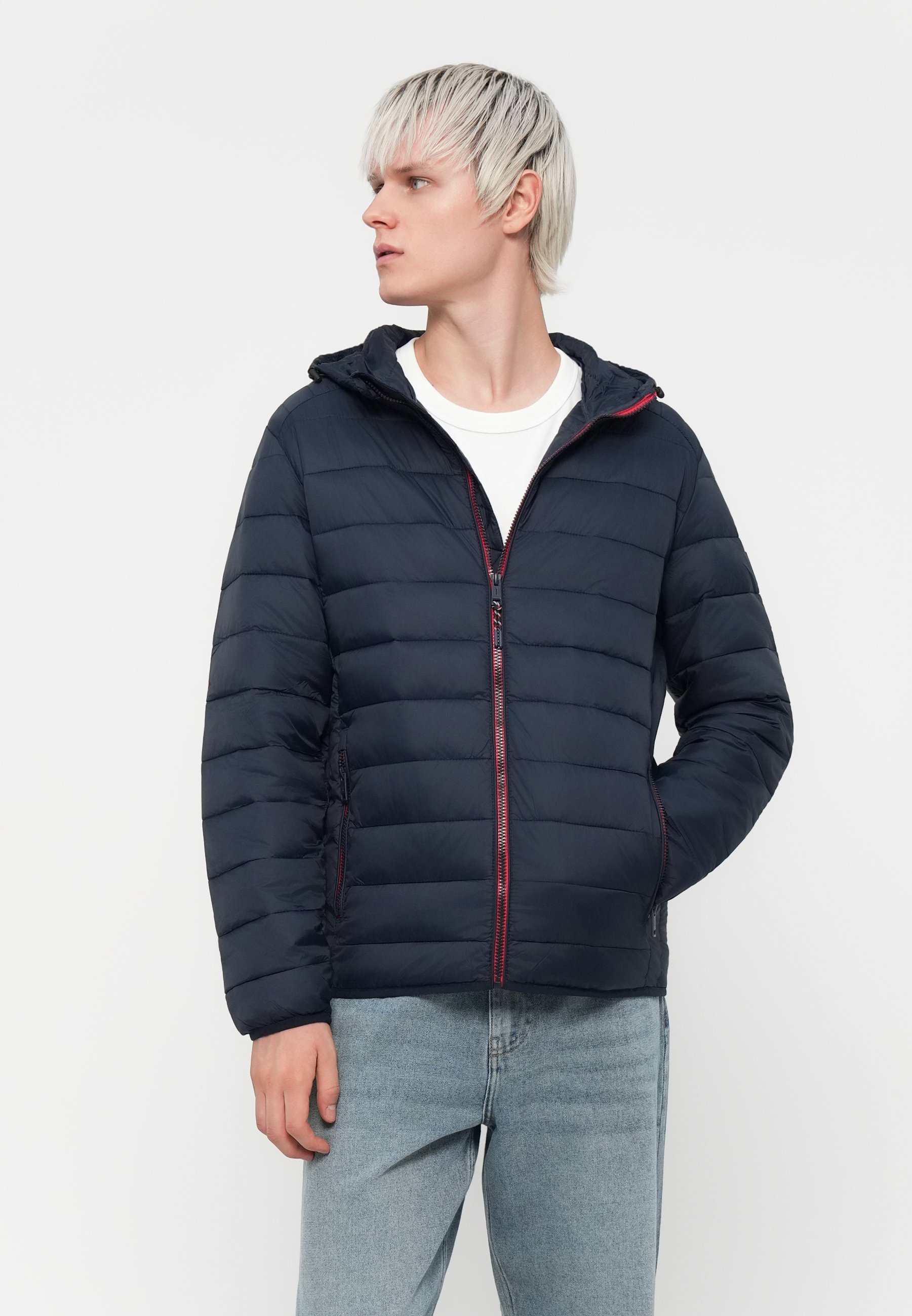 Jack & Jones JJEBRADLEY LIGHT PUFFER HOOD - Lichte jas - Sky Captain