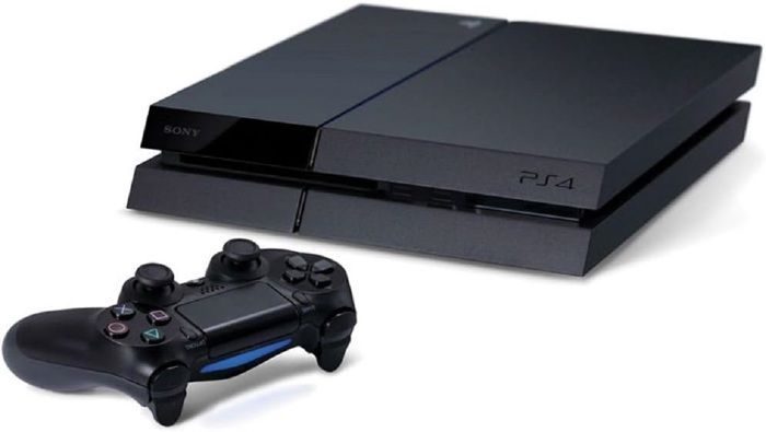 Consola Sony PlayStation 4 de 500 GB + mando - Negra - Reacondicionada - Buen estado