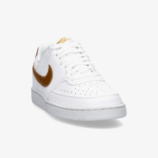  Nike Court Vision