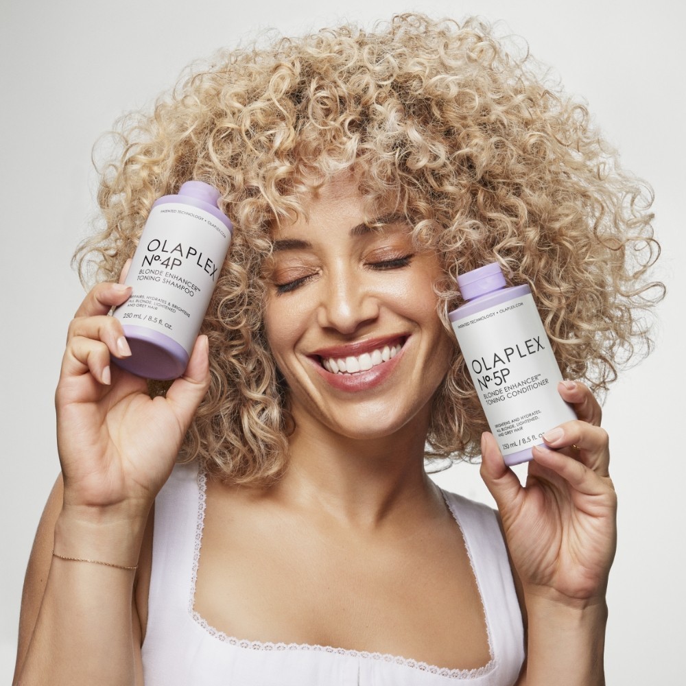 Olaplex Haarshampoo Bond Maintenance Nr. 4P Blonde Enhancer™ Tönungssshampoo – 250 ml