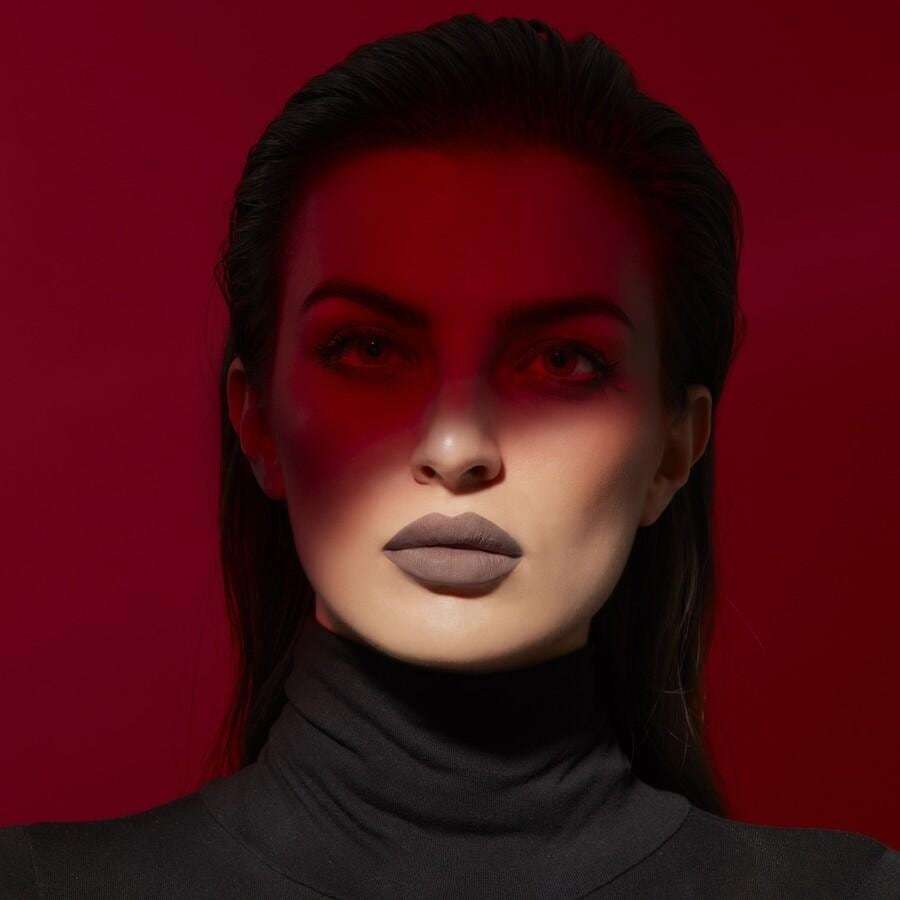 Deborah Milano rúž Milano Red Matt - 4,5 ml