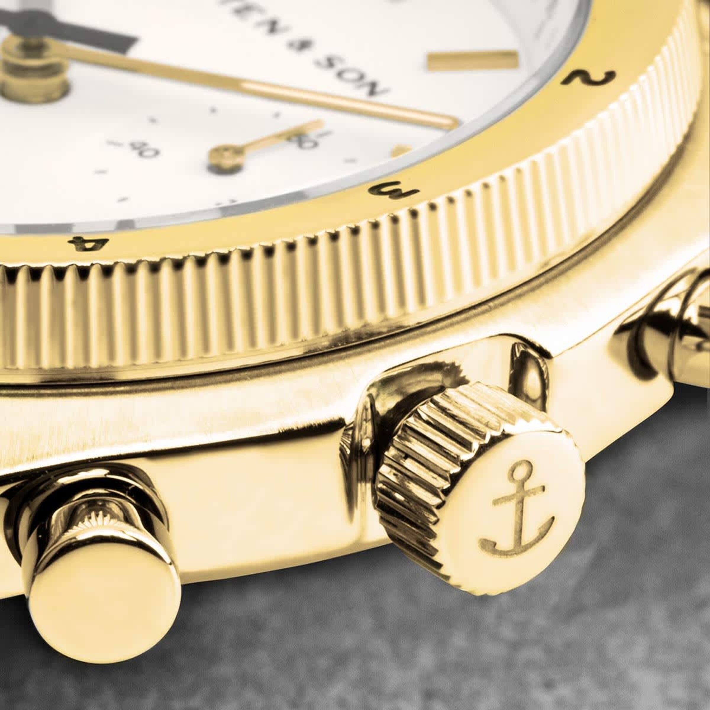 Rise Small Gold Steel