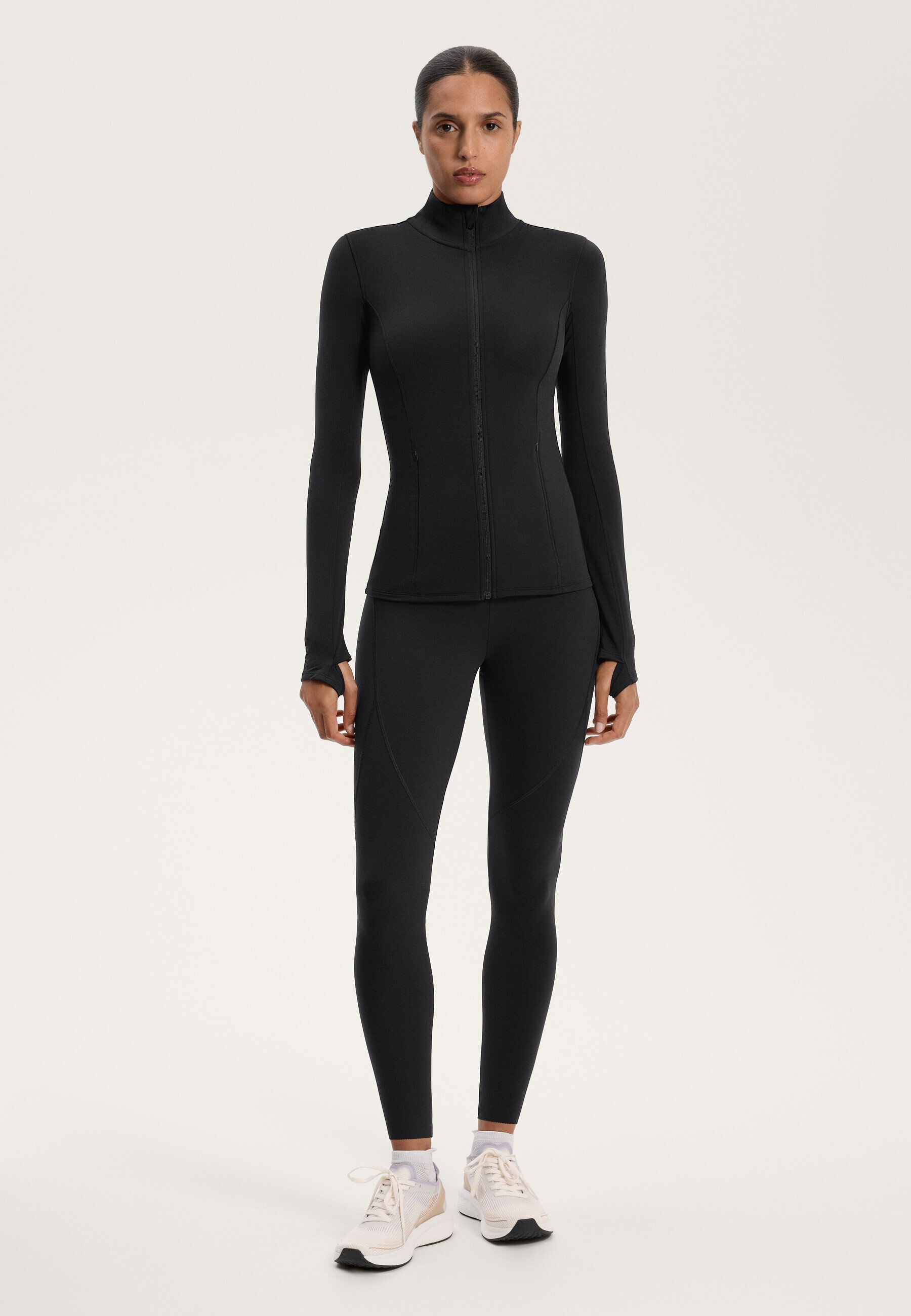 OYSHO LIGHT WARM TECHNICAL - Trainingsjack - zwart