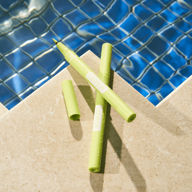Catrice POOLSIDE OF LIFE delineador com pisaku