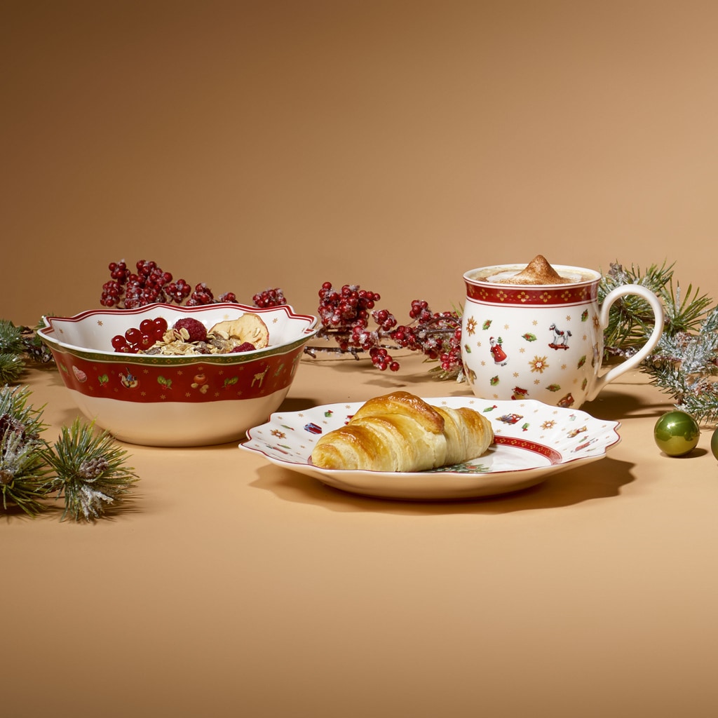 Service de table Villeroy & Boch « Petit-déjeuner pour 2 personnes », blanc, 6 pièces ; « Jouets et Amusements » - 1 pièce