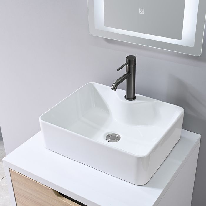Badkamermeubel met enkele wastafel, 60 cm breed, hout en wit, met LED-spiegel LB-8153-60 LuxuryBain-