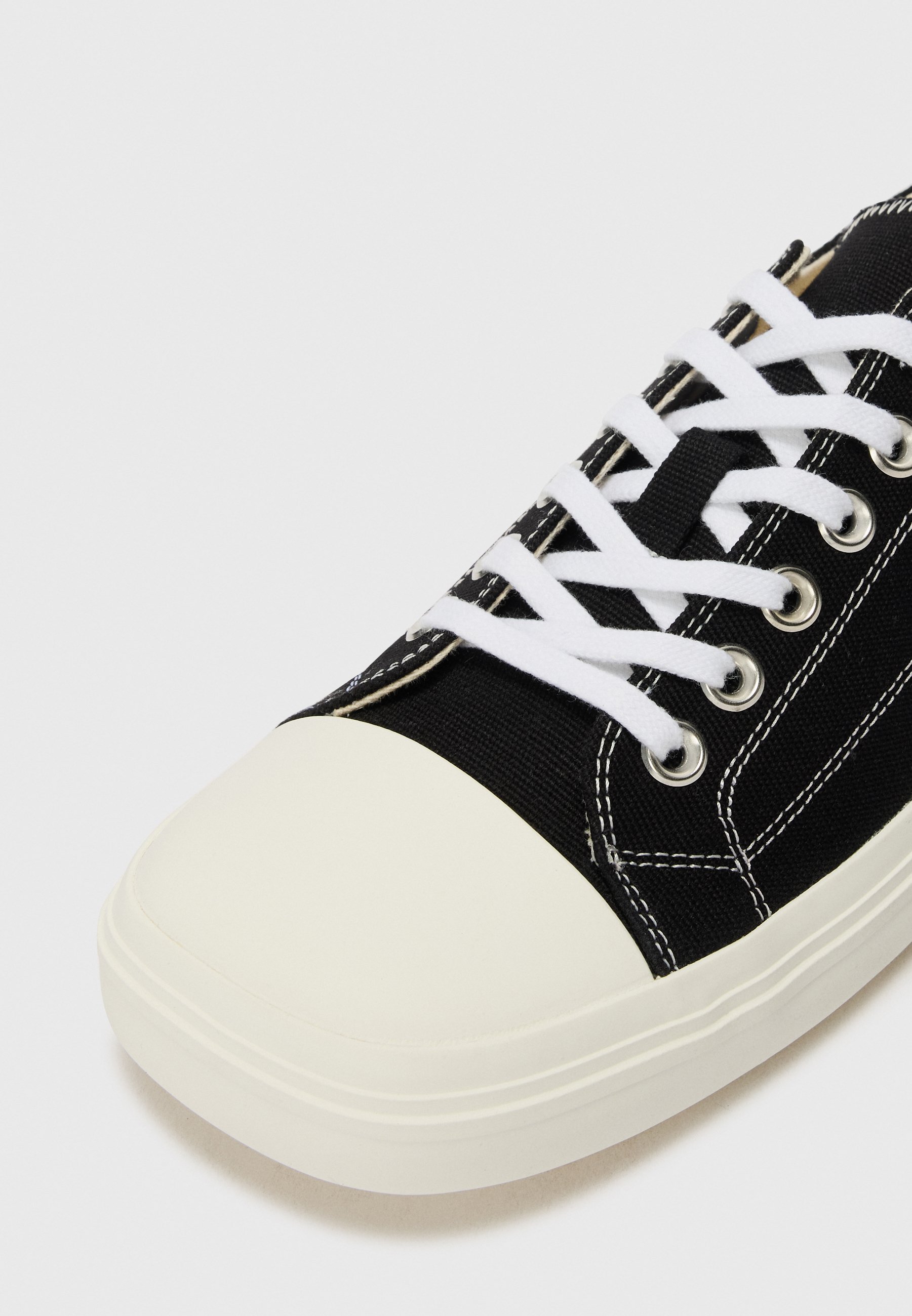 Baskets MOSCHINO - noires