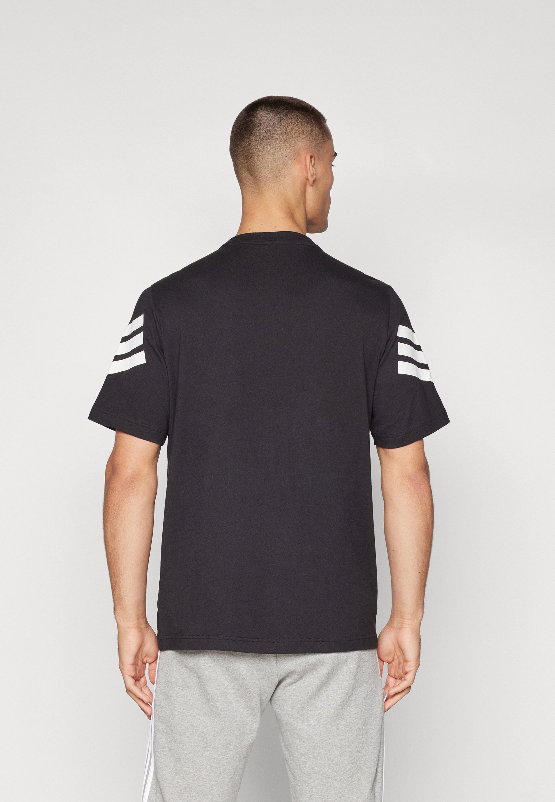 adidas Sportswear T-shirt met print - zwart