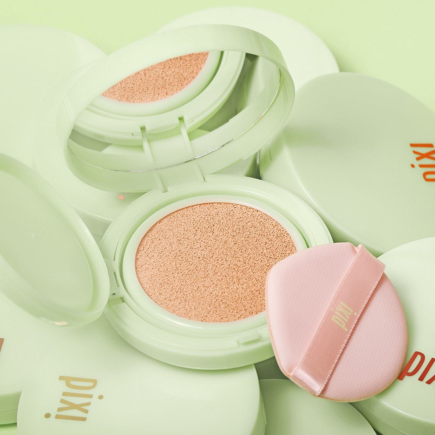 Pixi Powder Glow odtieňový vankúšik - 12 g