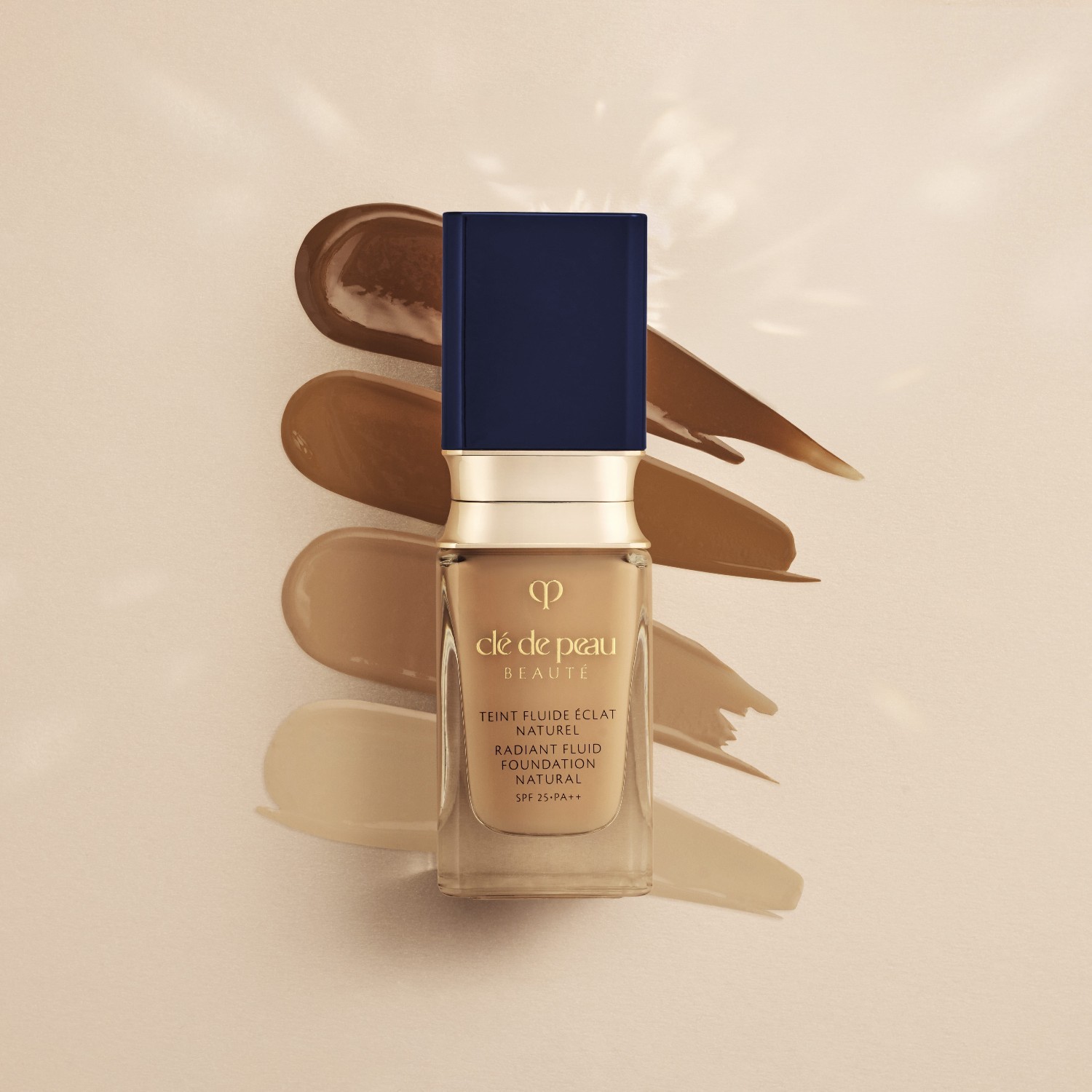 Clé de Peau Beauté Foundation Radiant Fluid Foundation Natural – 35 ml