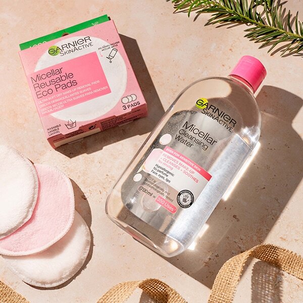 Sada jemných čisticích přípravků Garnier Micelární voda a Eco Pads