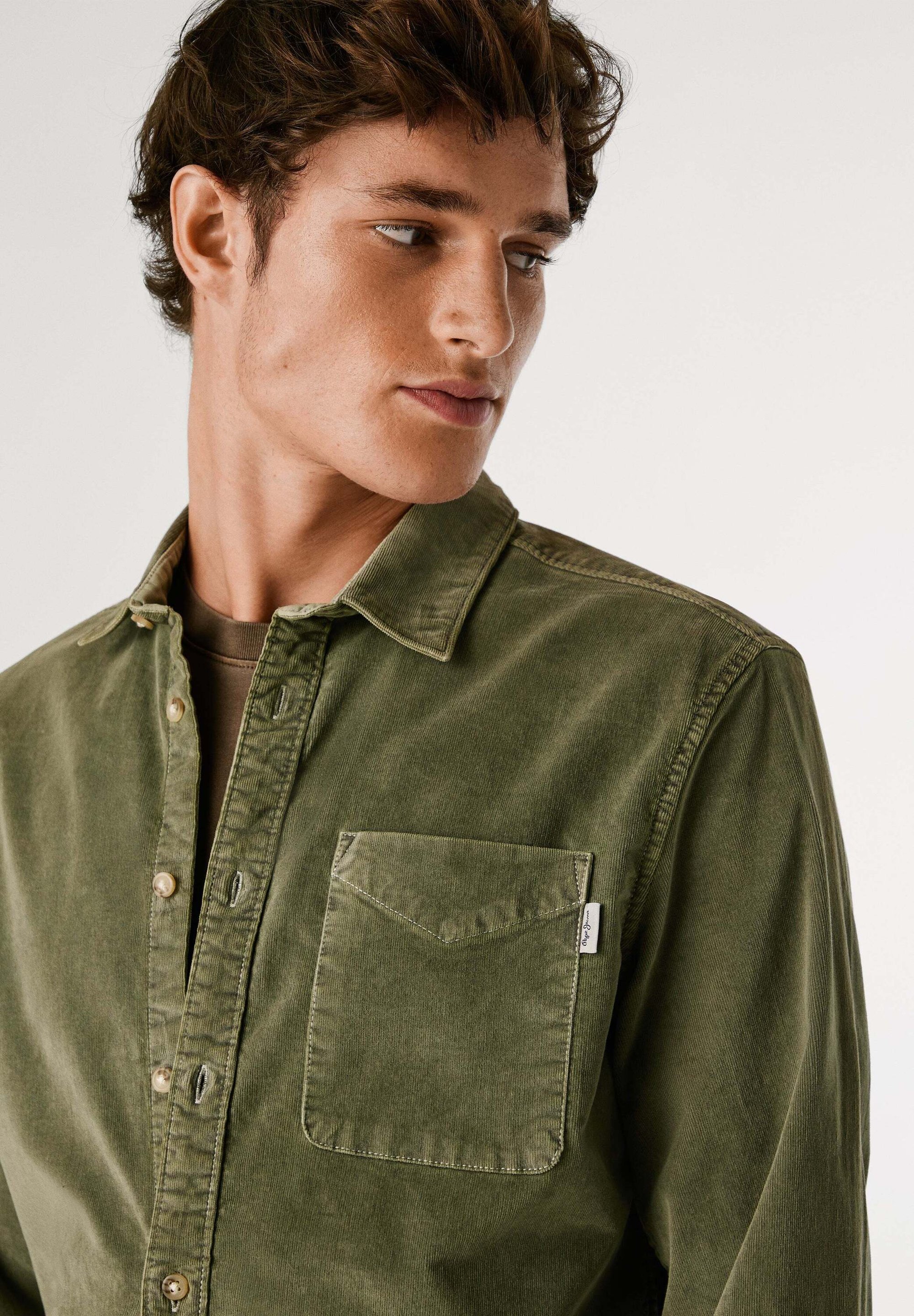 Pepe Jeans CLAYTON - Ing - sötét khaki zöld