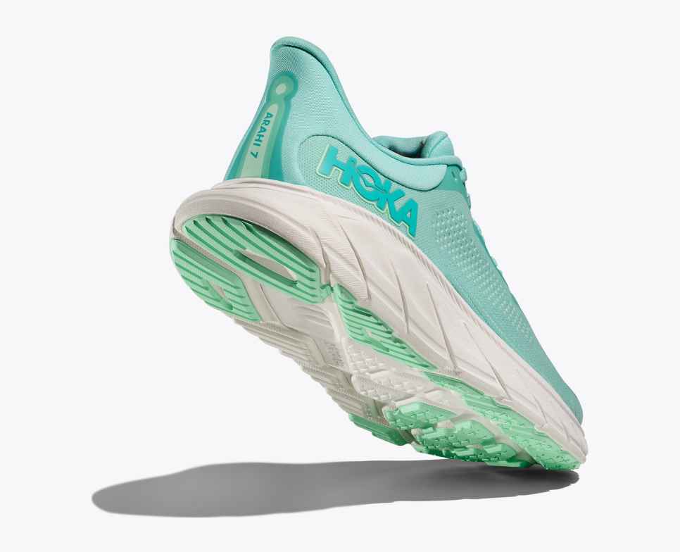 HOKA Arahi 7 Blue Spark / Derretimiento de nieve