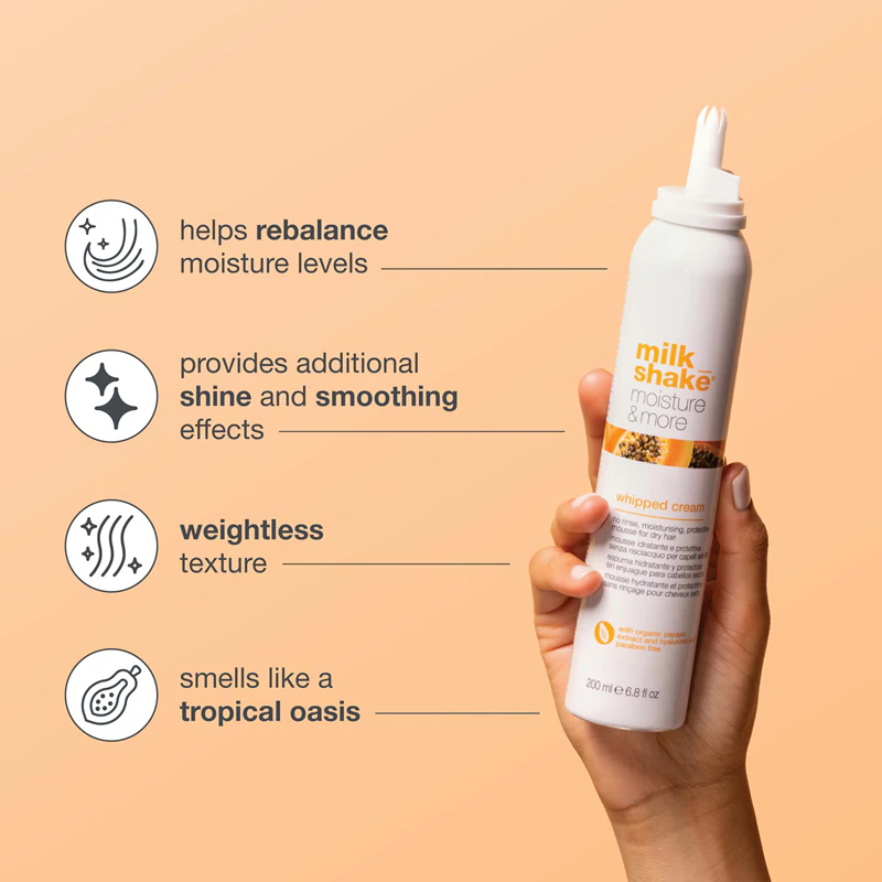 milk_shake® Moisture & More Whipped Cream, um tratamento hidratante sem enxágue para cabelos secos.