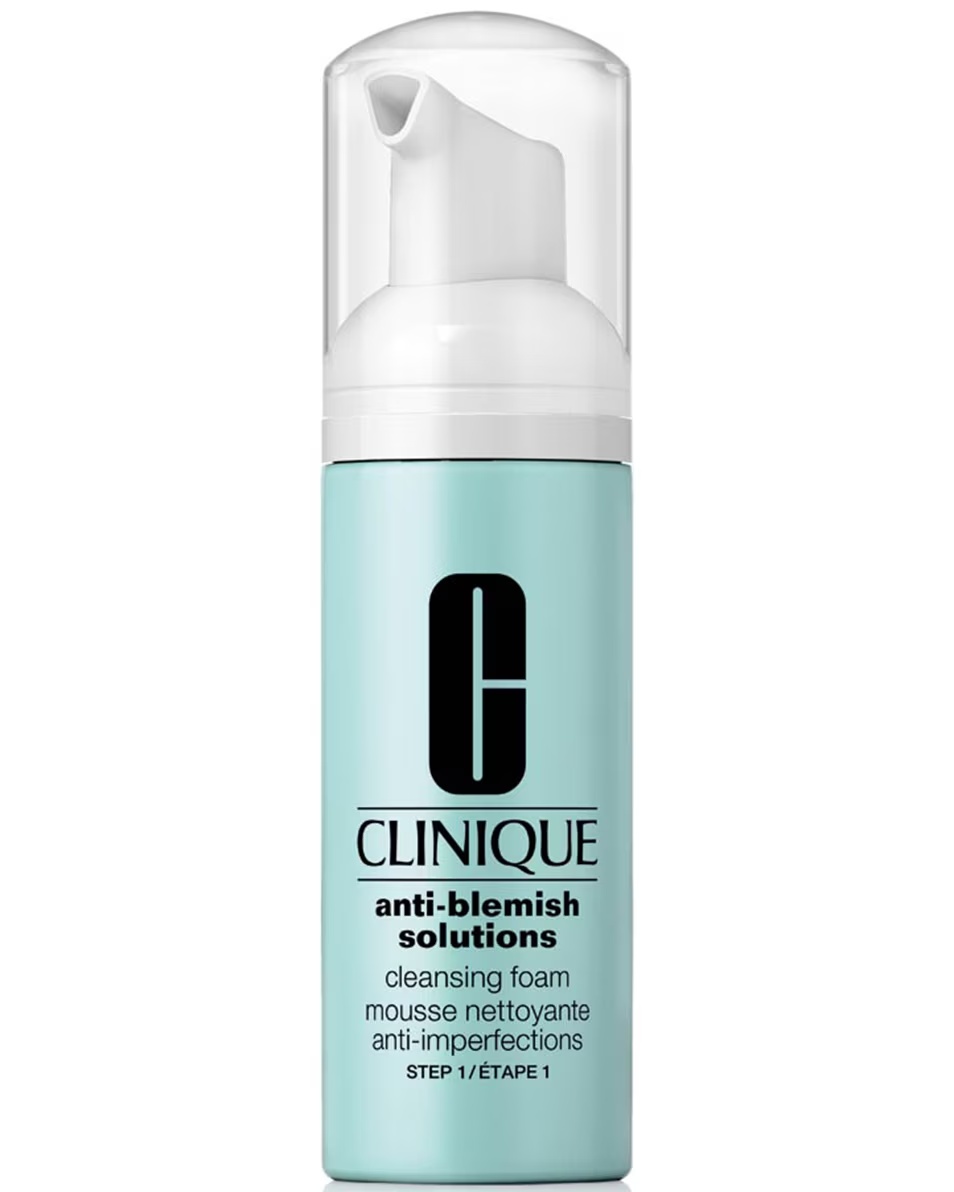 FOND DE TEN SPUMANT DE CURĂȚARE CLINIQUE ANTI-BLEMISH SOLUTIONS™ - TEN SENSIBIL - CAMUFLEAZĂ ȘI PREVINE IMPURITĂȚILE