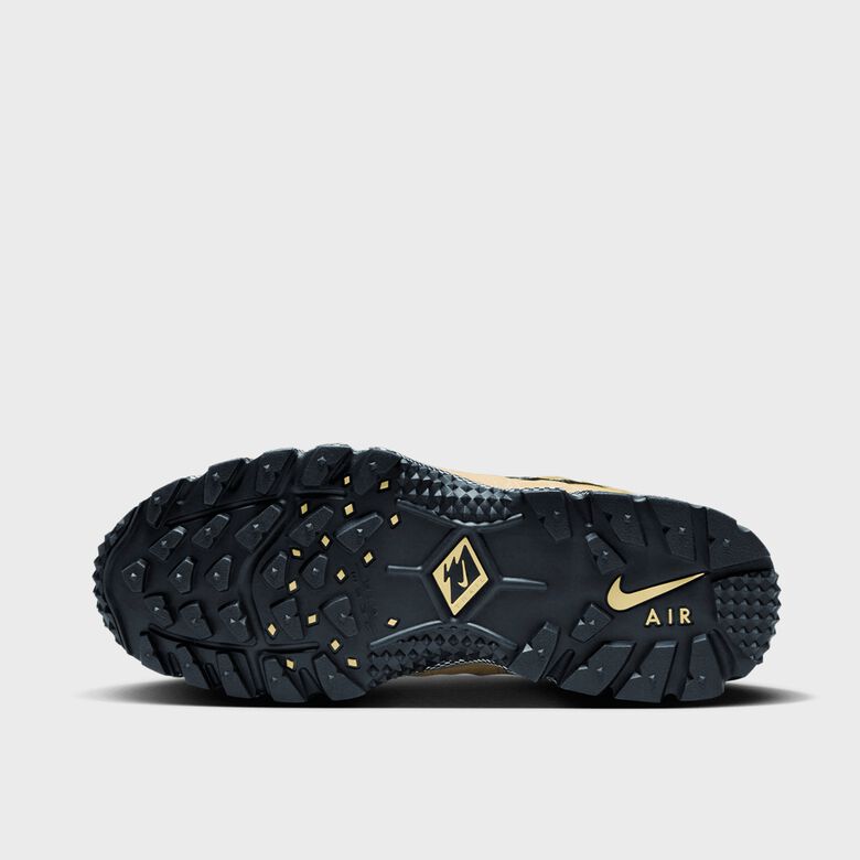 WMNS Air Humara
