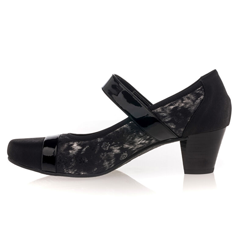 Zapatos cómodos para mujer, color negro.