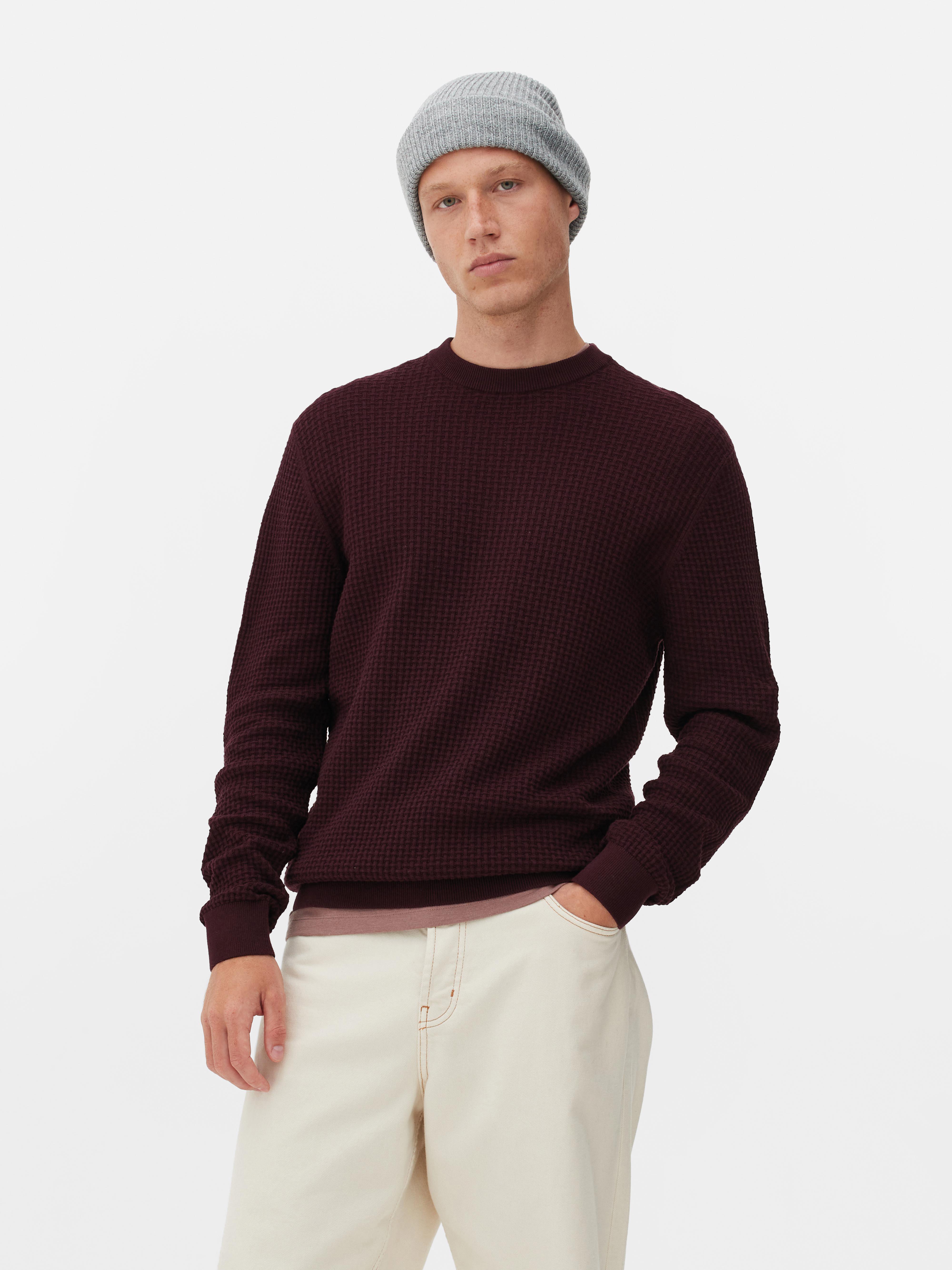 Pulover cu guler rotund și model împletit în stil coș Nu există nimic mai confortabil decât puloverul nostru cu guler rotund și model împletit în stil coș, cu manșete striate