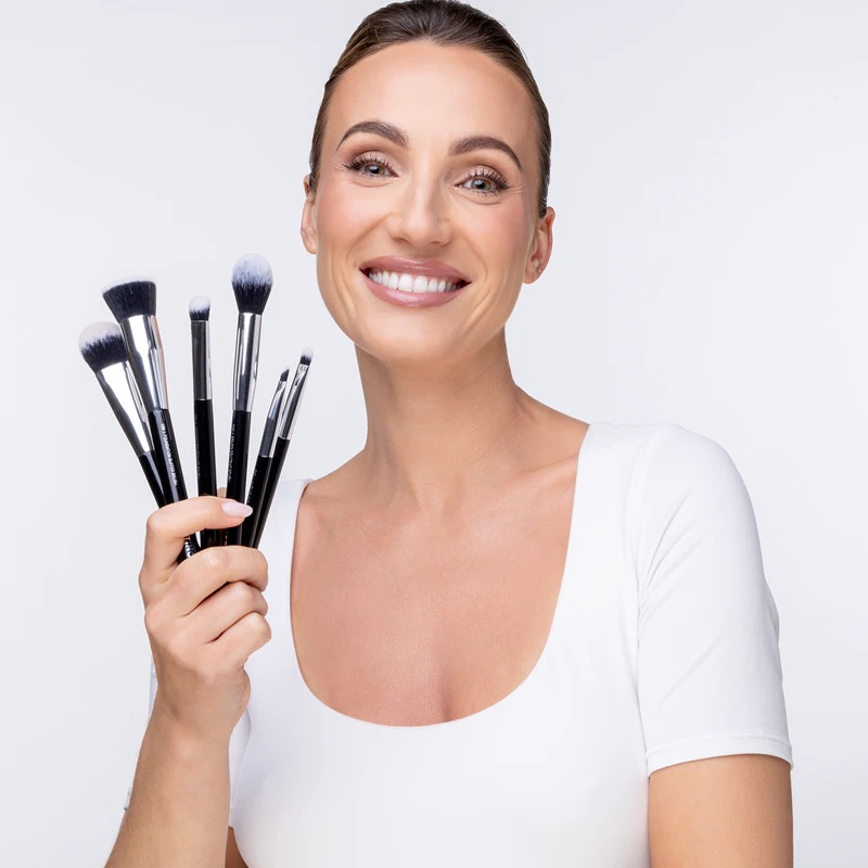 Notino Makeup Brushes Professional Angled Contour Make-up Brushes 141 konturnih čopičev