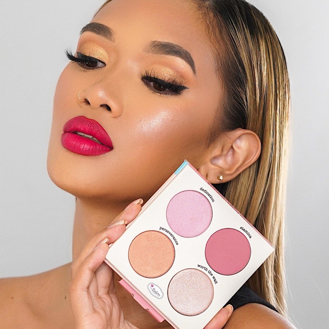 theBalm rumenilo u prahu - 10 g