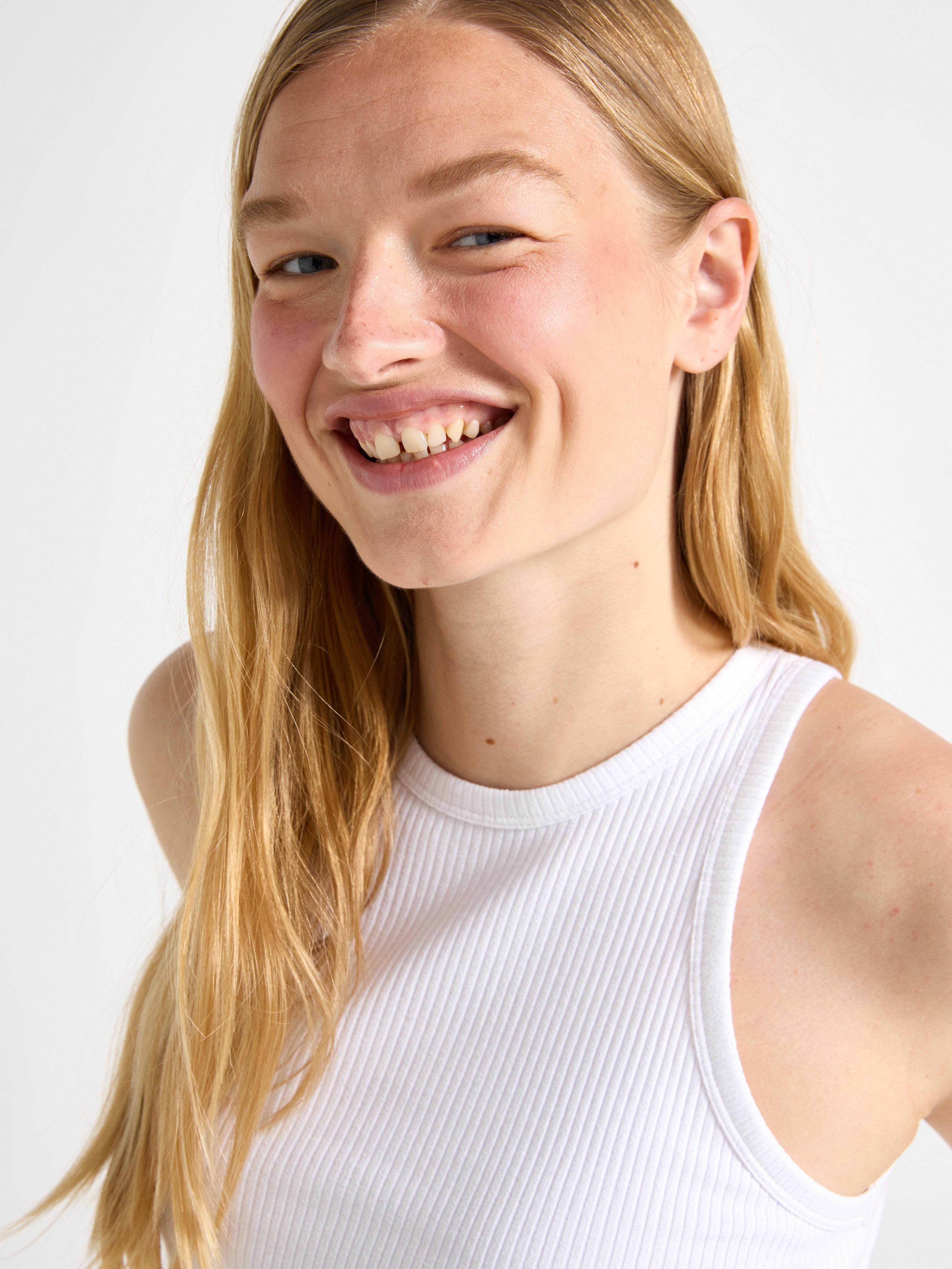 MÁMA žebrovaná Linne White