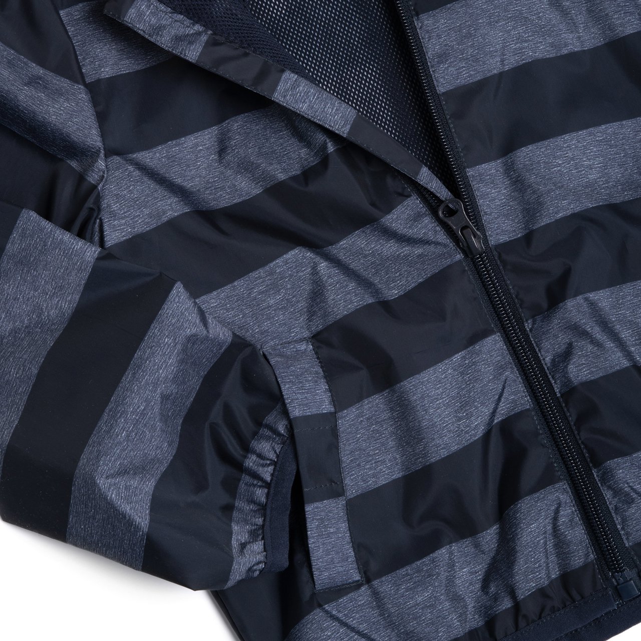 Gestreifte Jacke – Recyceltes Polyester