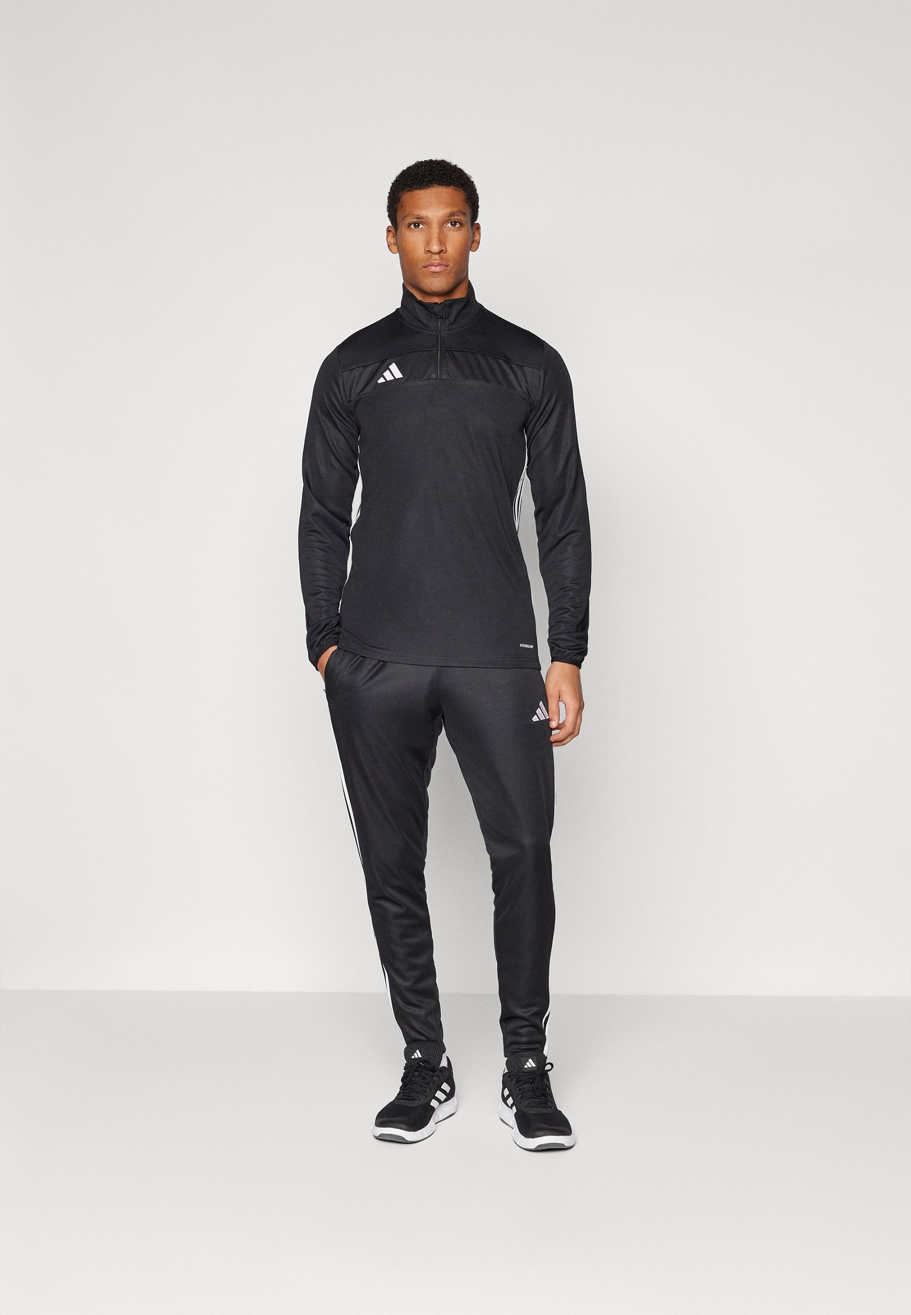 adidas Performance TIRO 25 ESSENTIALS - Bas de survêtement - Noir/Blanc