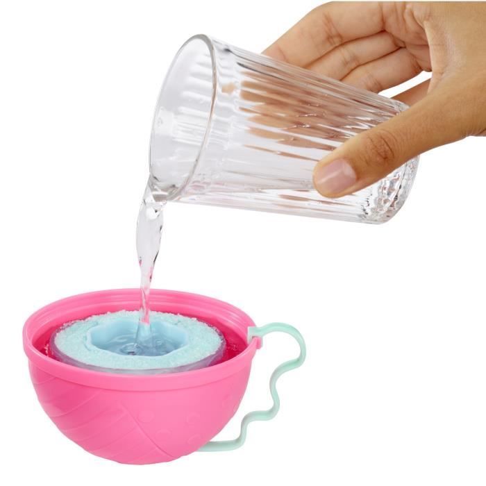 LOL Surprise Mix & Make Pastel de Cumpleaños - Mini Muñeca de 7,5 cm, Vestido con Forma de Pastel - Arma y Decora - Diseño Aleatorio