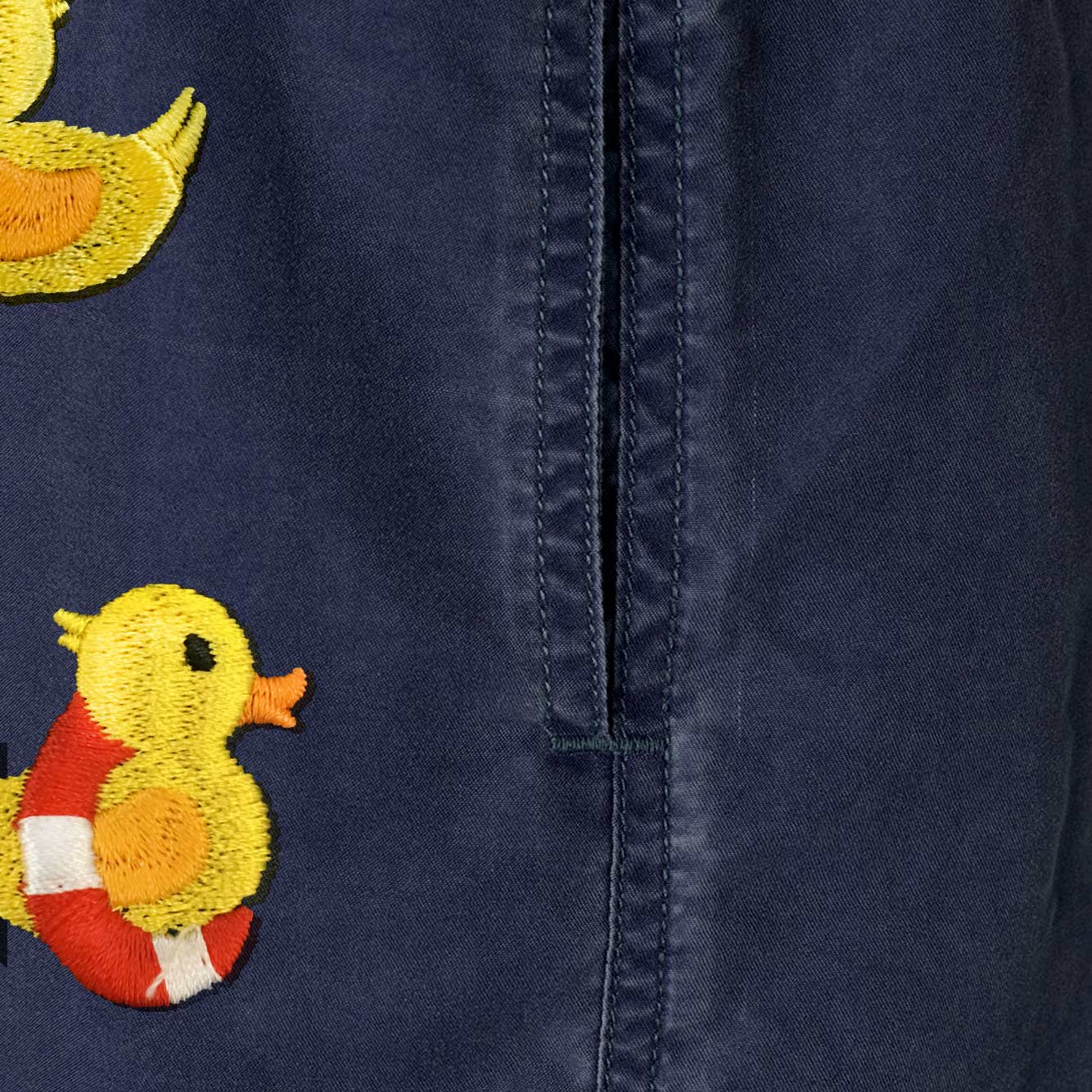 Kinderzwempak met geborduurd eendje