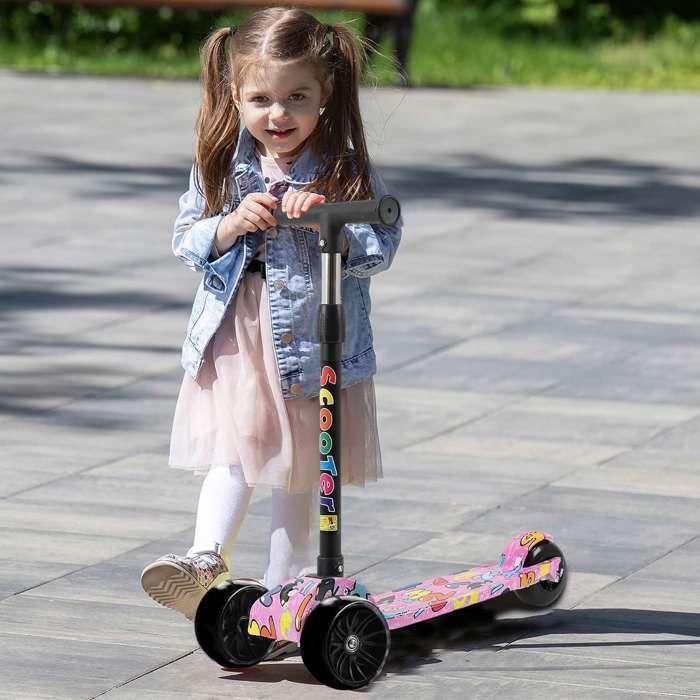 Patinete infantil, ruedas LED, manillar regulable en altura, plegable, amarillo.
