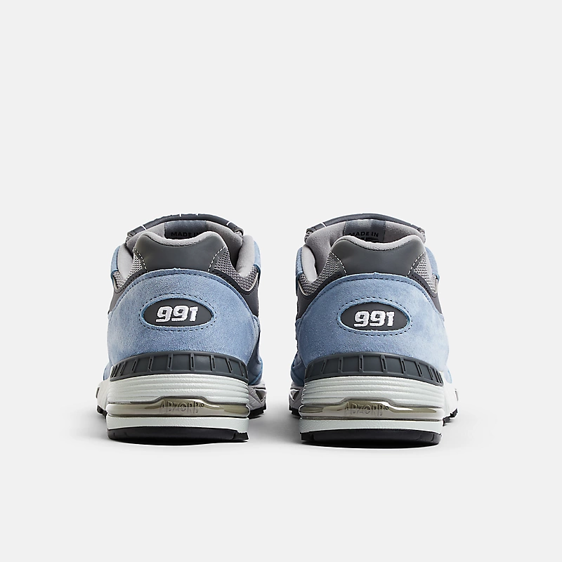 Męski modell MADE in UK 991v1 – Dusty Blue ze stopem i przydymioną perłą