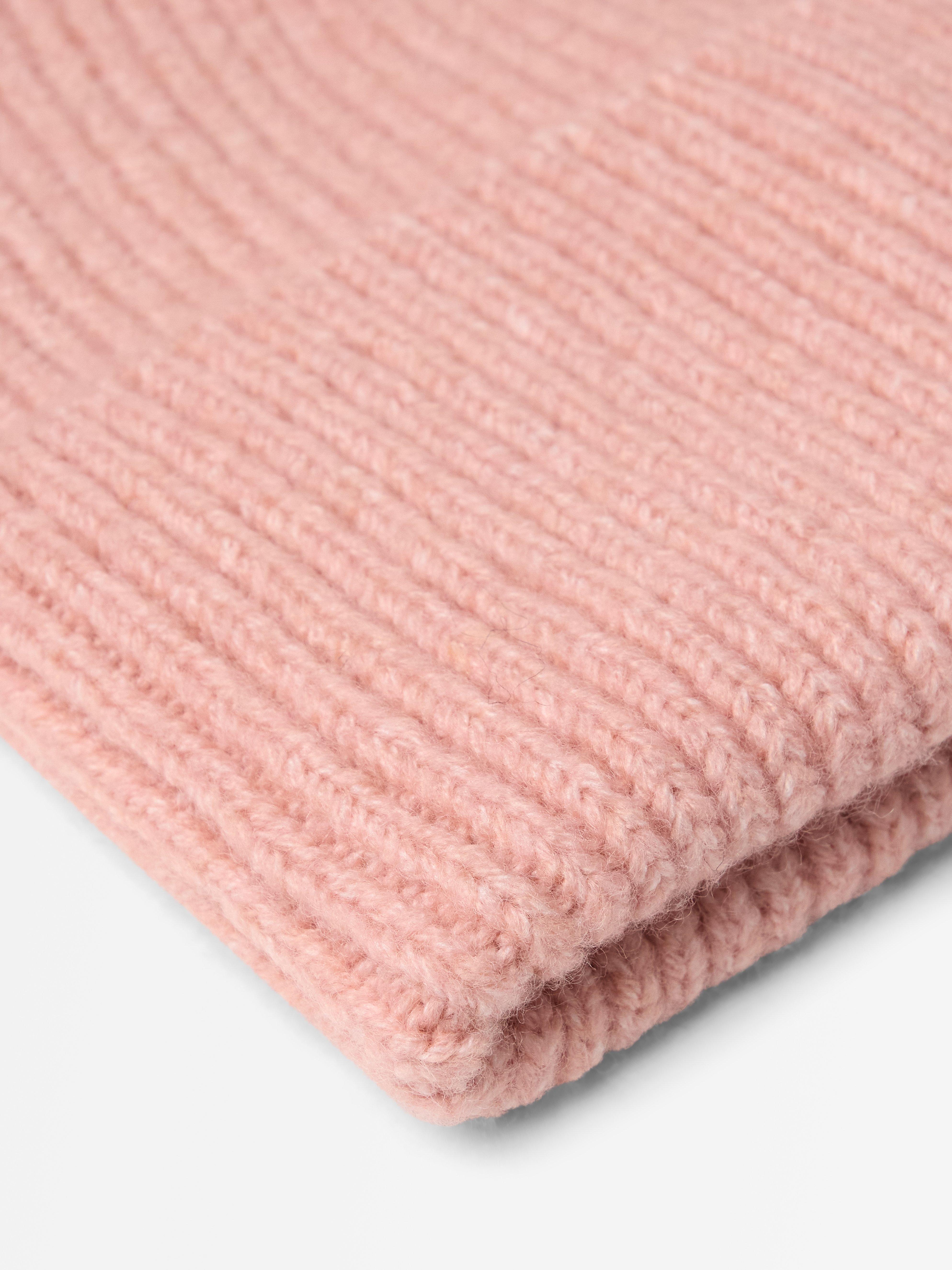 Bonnet tricoté corail clair