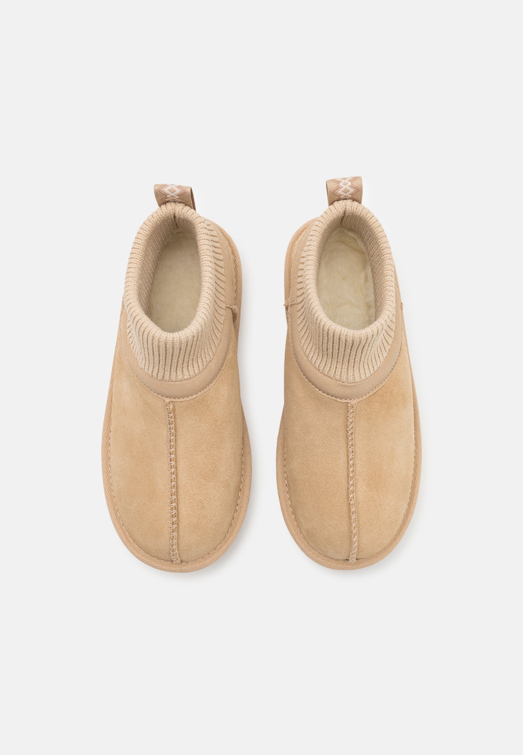 UGG CLASSIC ULTRA UNISEX - Klassieke enkellaarsjes - mosterdzaad