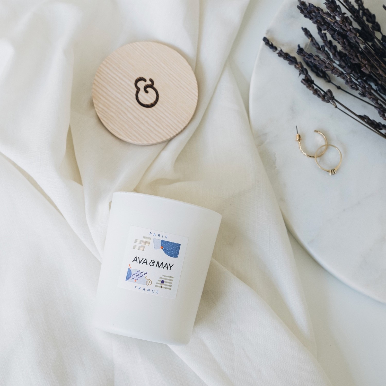 AVA & MAY Bougie Parfumée Paris