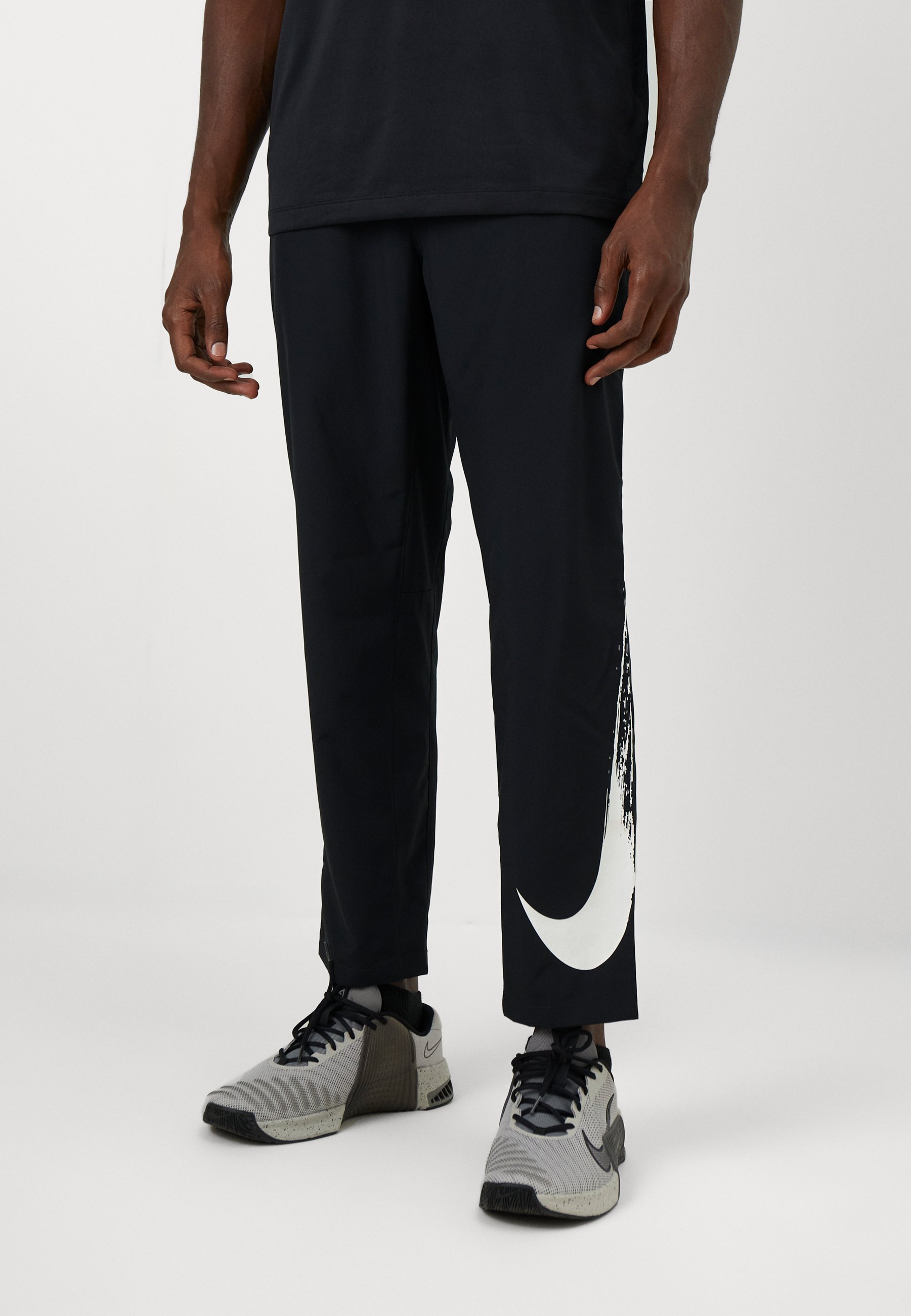 Nike Performance FORM PANT - Teplákové kalhoty - black/white