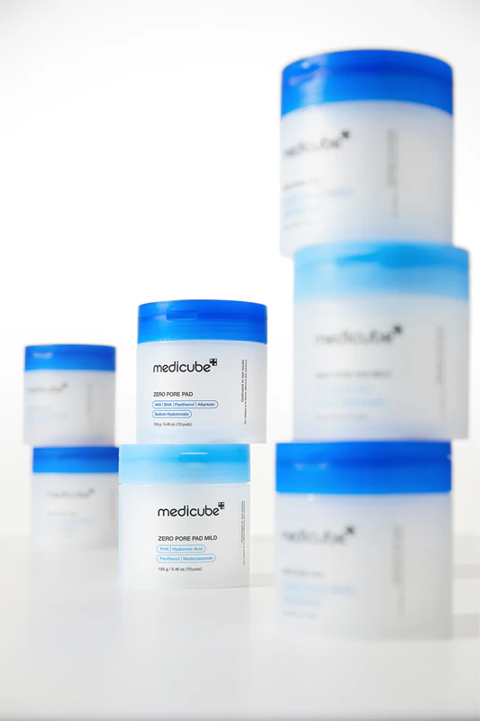 medicube Zero Pore Pad - Discos esfoliantes faciais suaves para pele sensível.