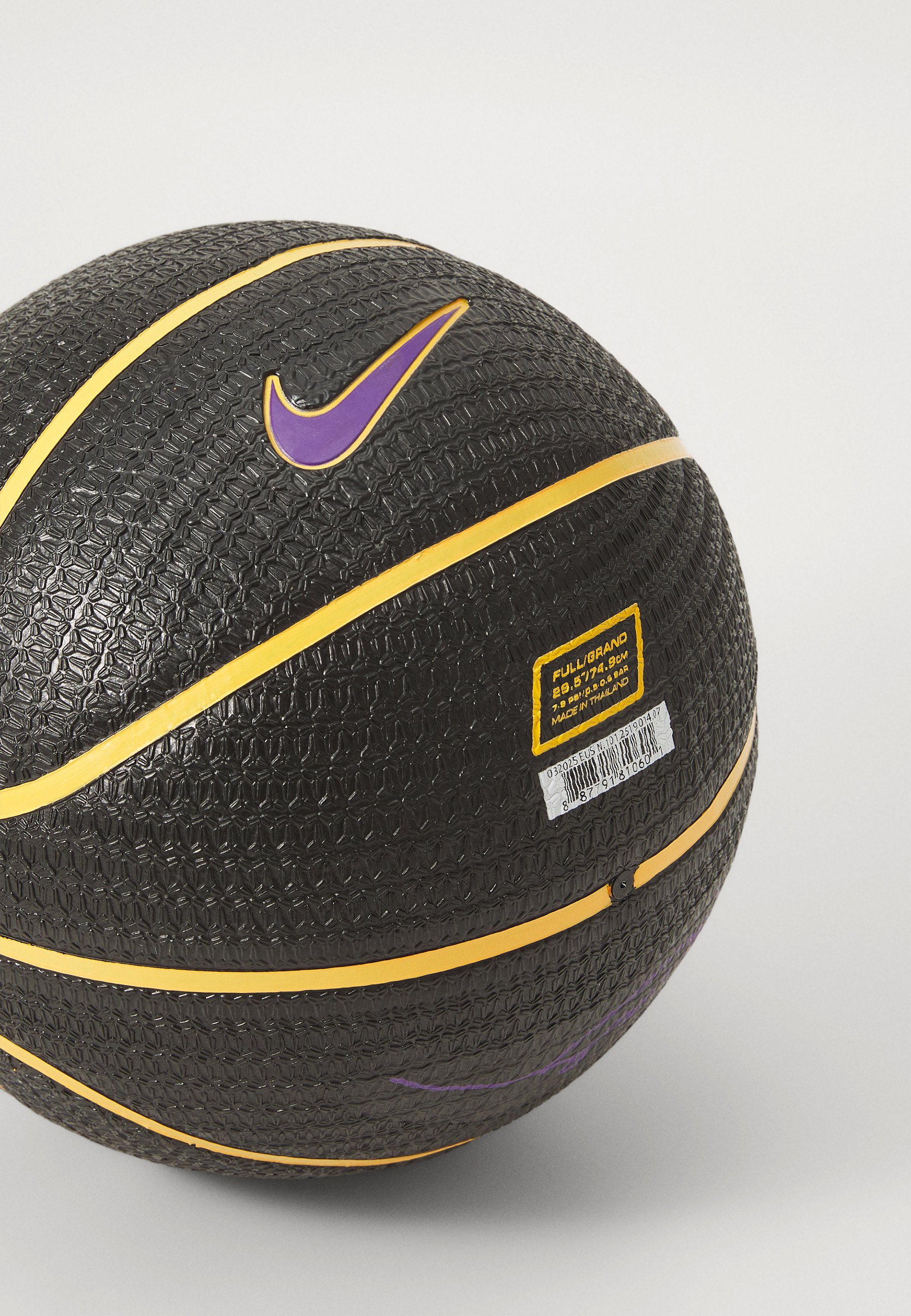 Nike Performance PLAYGROUND KOBE BRYANT DEFLATED - Basketbal - zwart/universiteitsgoudkleurig/veldpaars