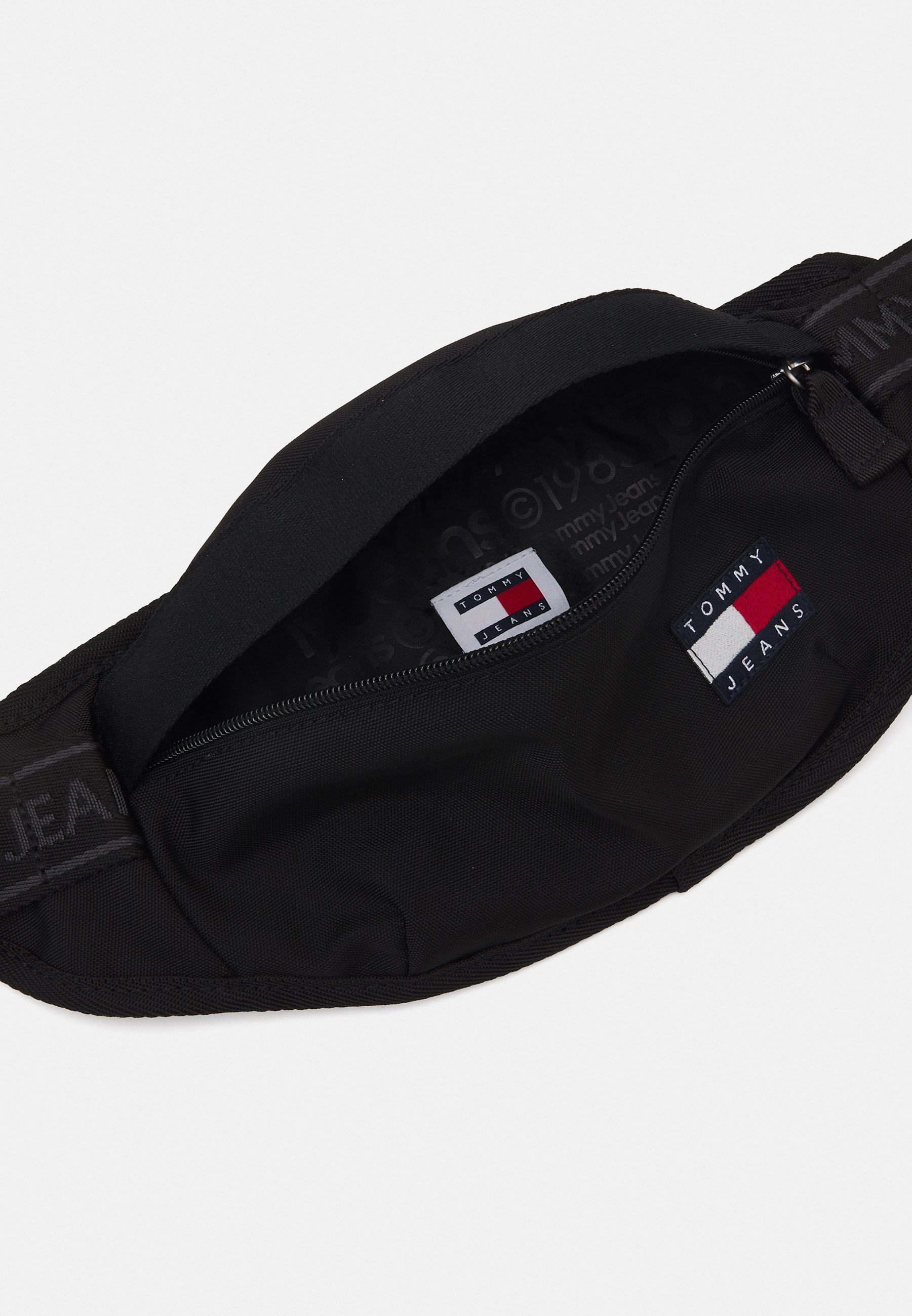 Tommy Hilfiger TJM ESSENTIAL DAILY - Heuptas - zwart