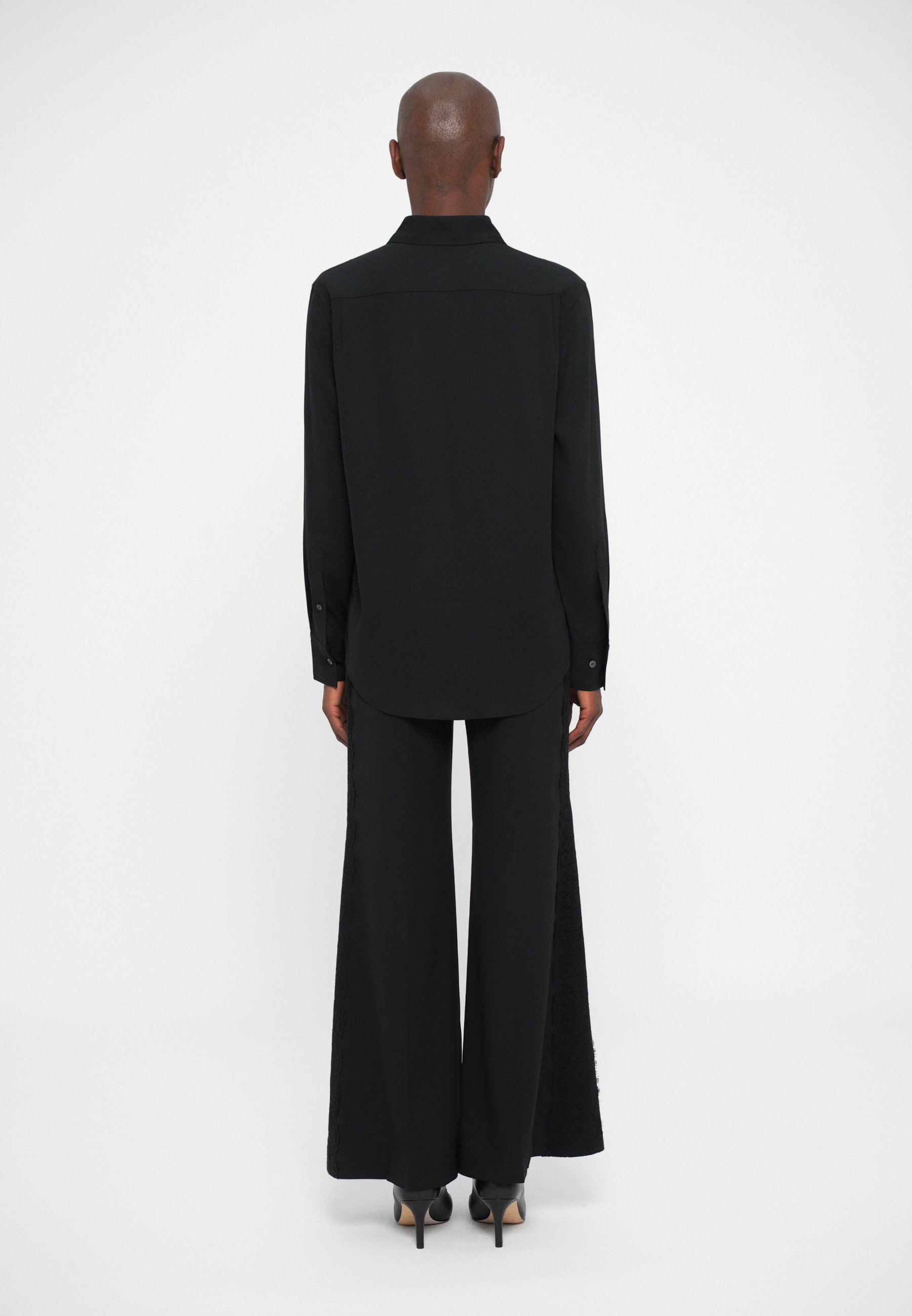 Filippa K MARŠKINĖLIAI - Palaidinė su sagomis - juoda